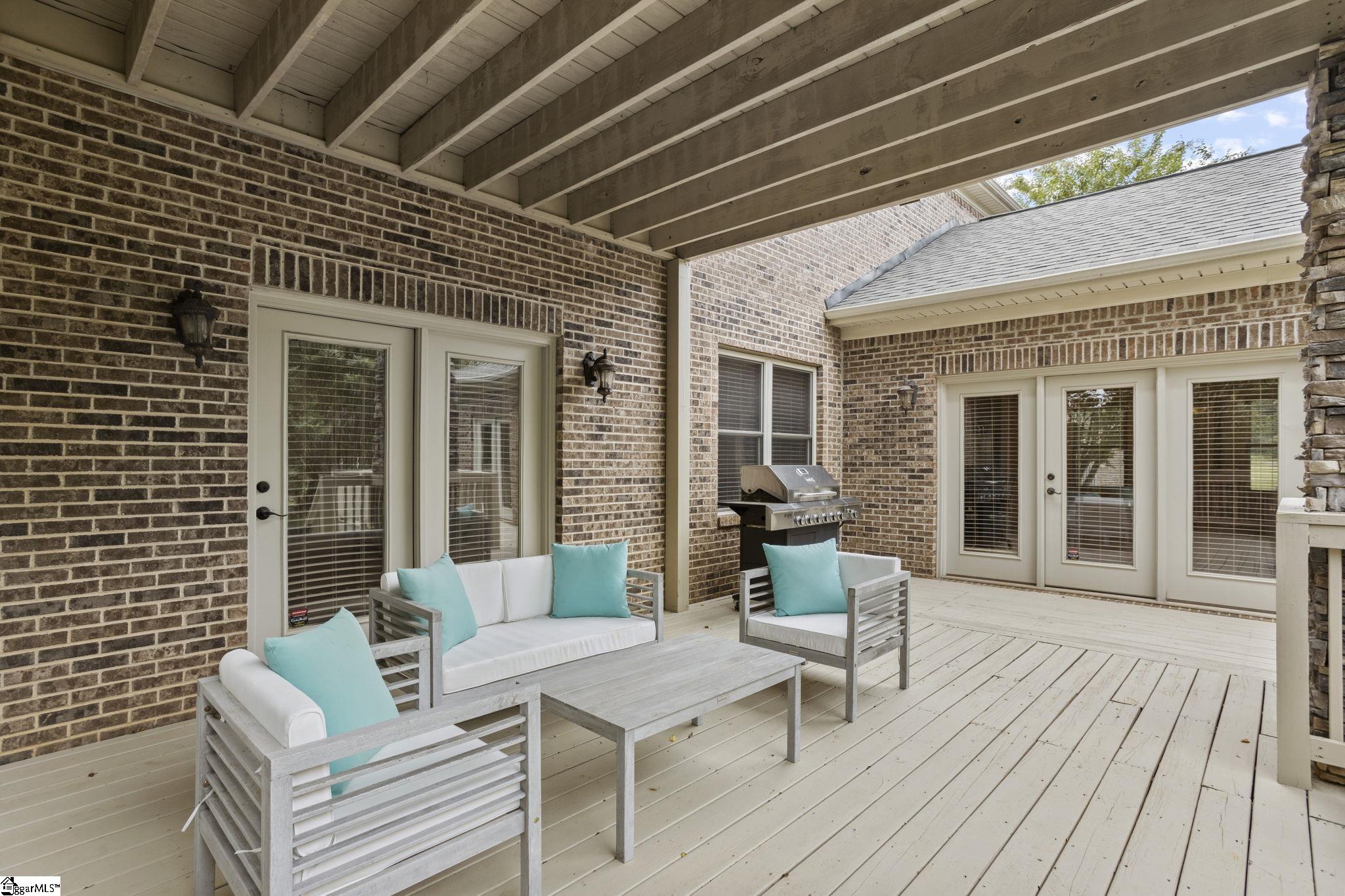 17 Ruby Lake Lane Simpsonville, SC 29681