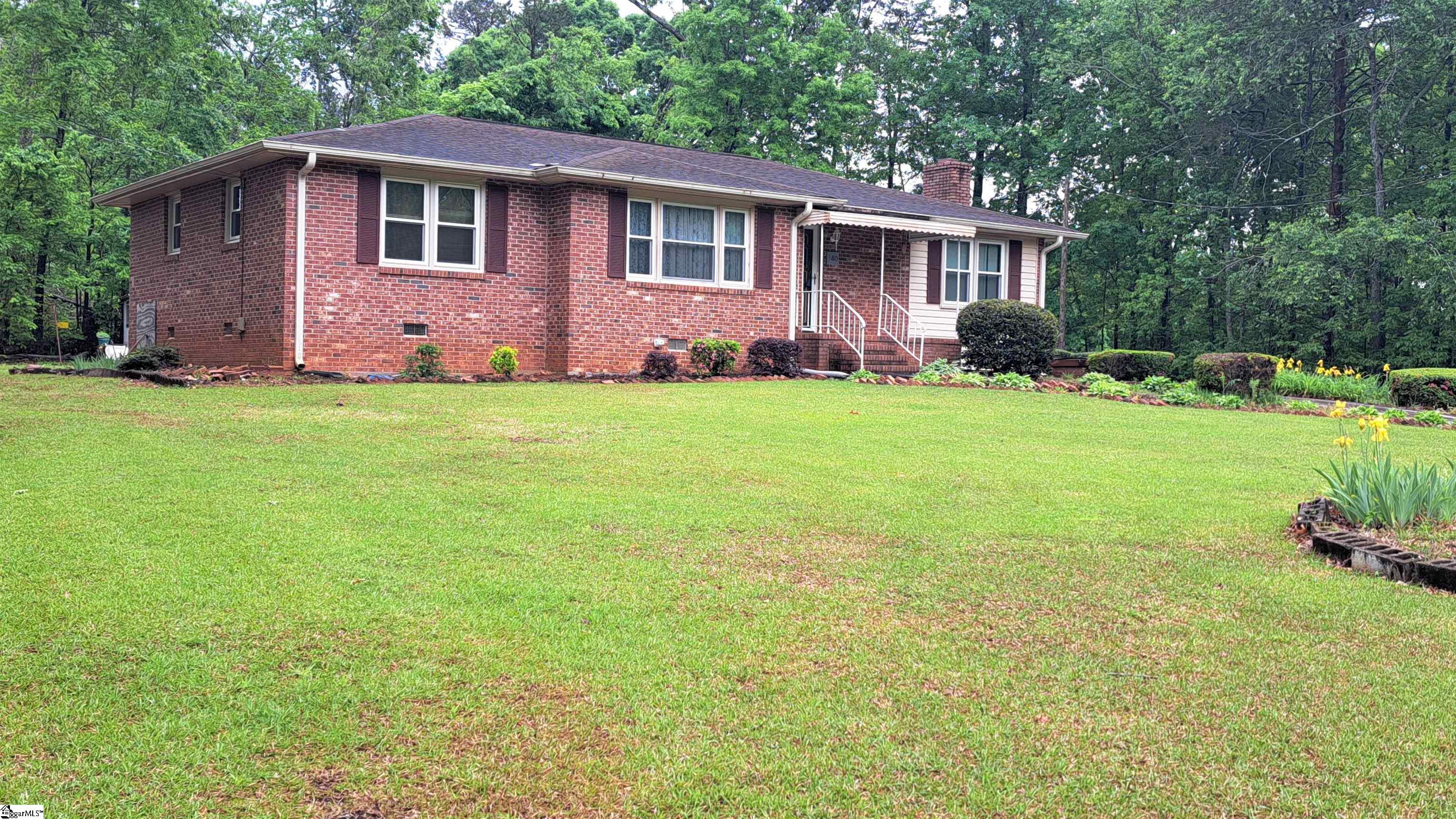 180 Pine Drive Taylors, SC 29687