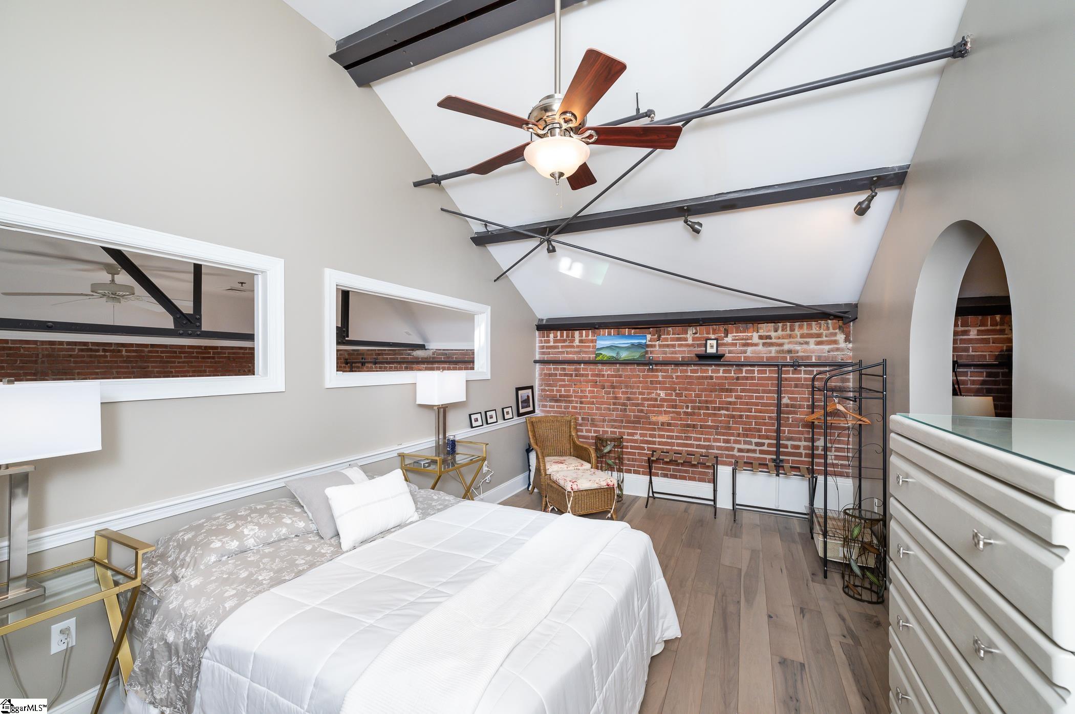 100 W Court Street UNIT Unit 3L and 3M Greenville, SC 29601