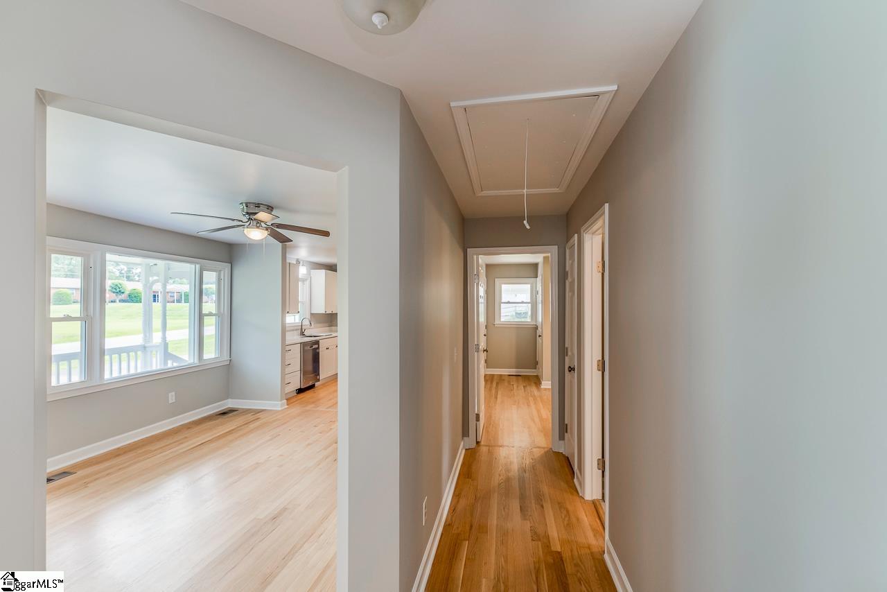 109 Edgewood Drive Greenville, SC 29605