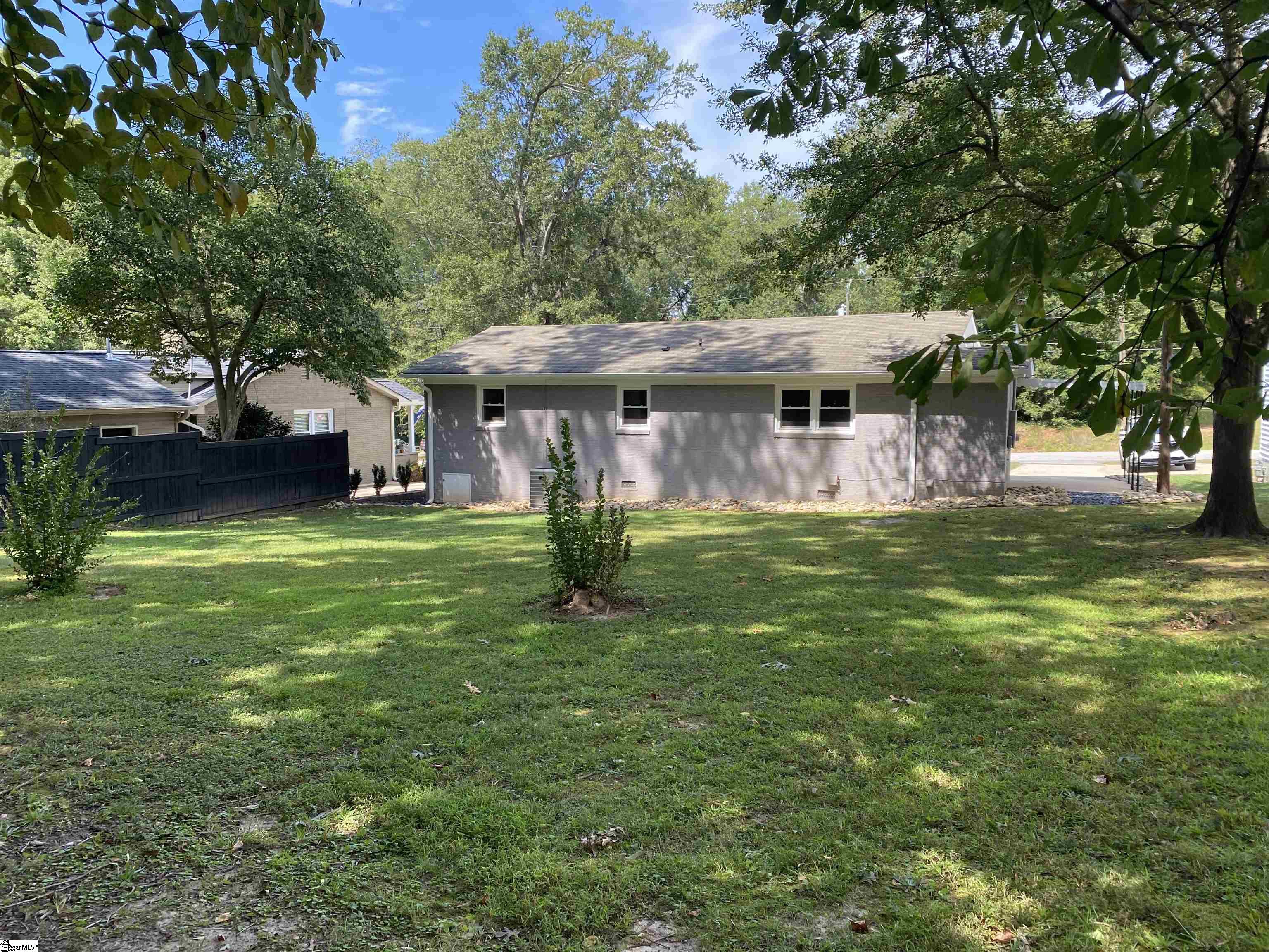 109 Edgewood Drive Greenville, SC 29605