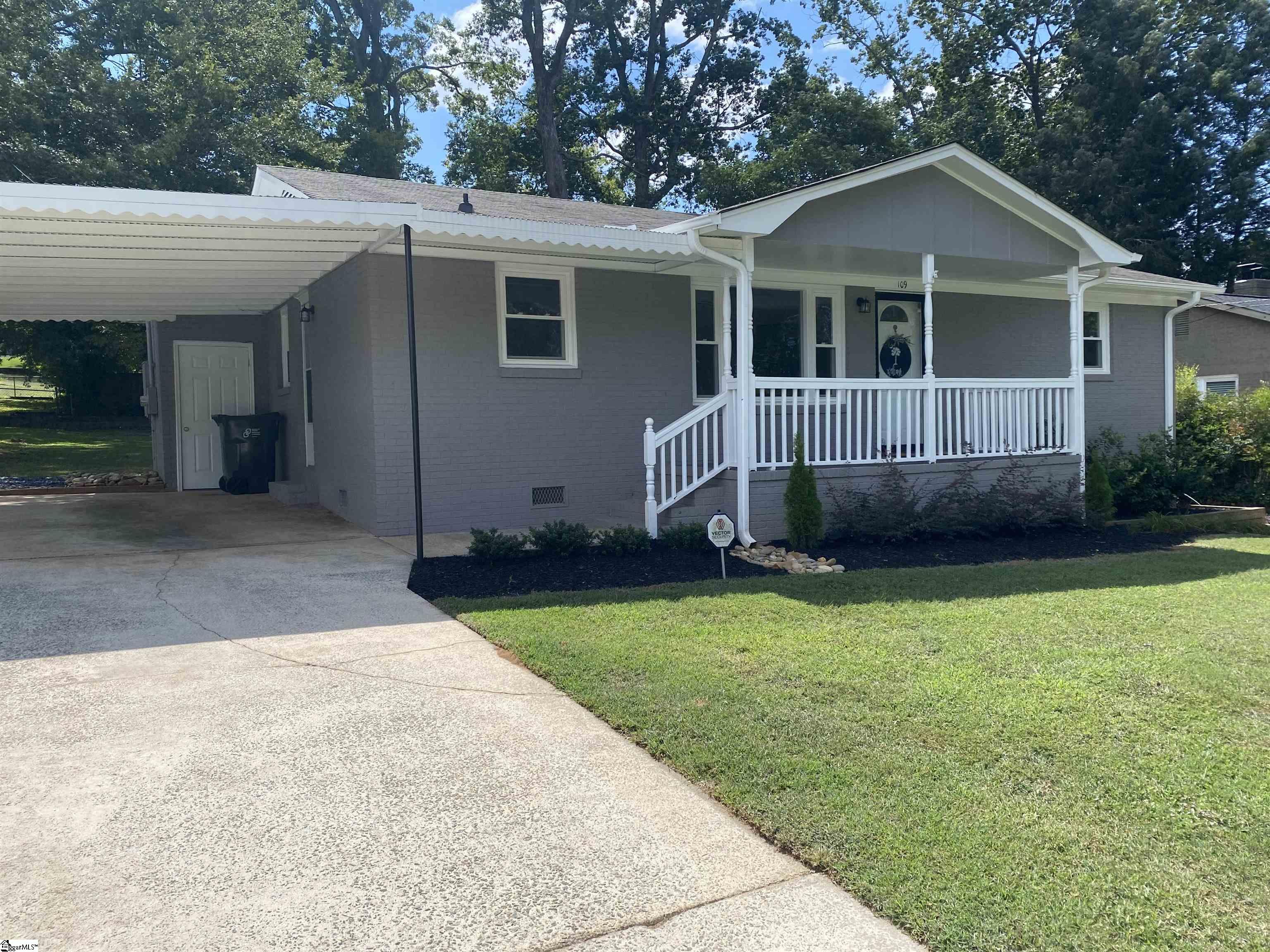 109 Edgewood Drive Greenville, SC 29605