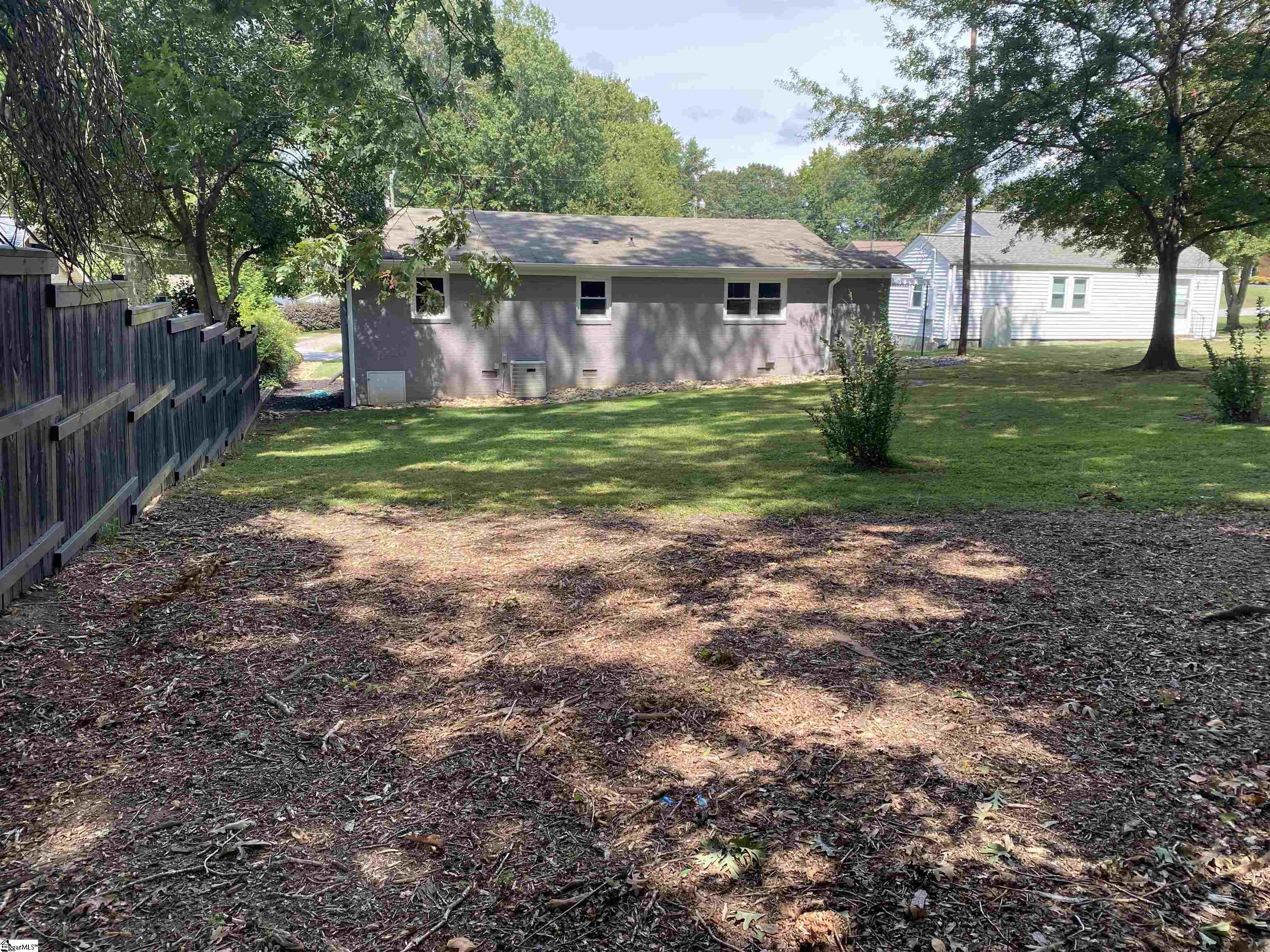 109 Edgewood Drive Greenville, SC 29605