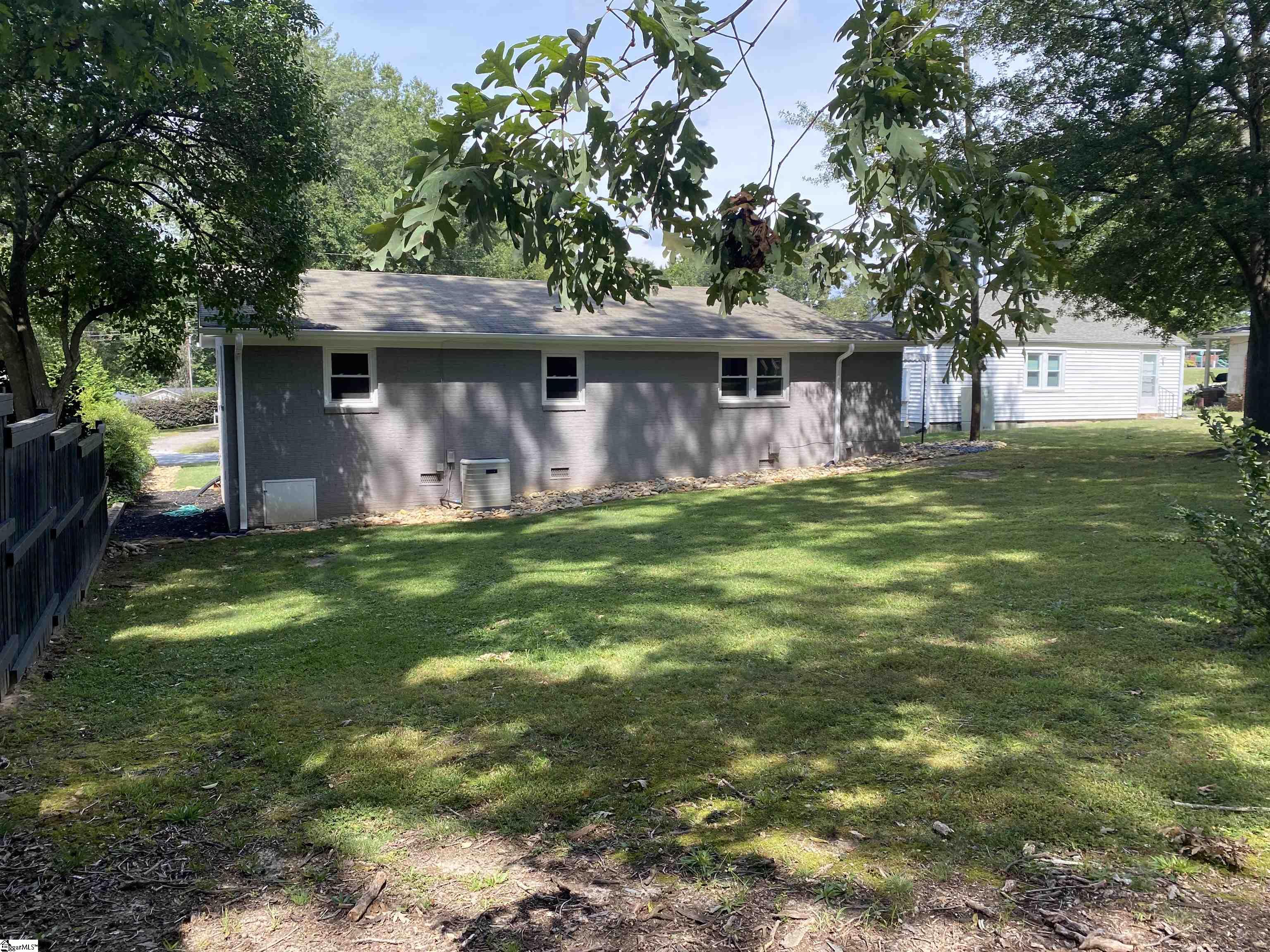 109 Edgewood Drive Greenville, SC 29605