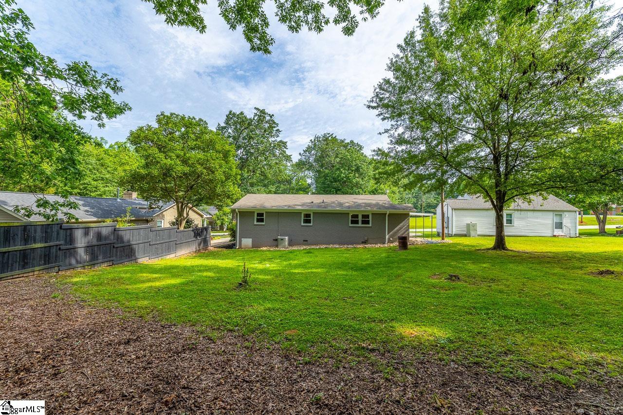 109 Edgewood Drive Greenville, SC 29605