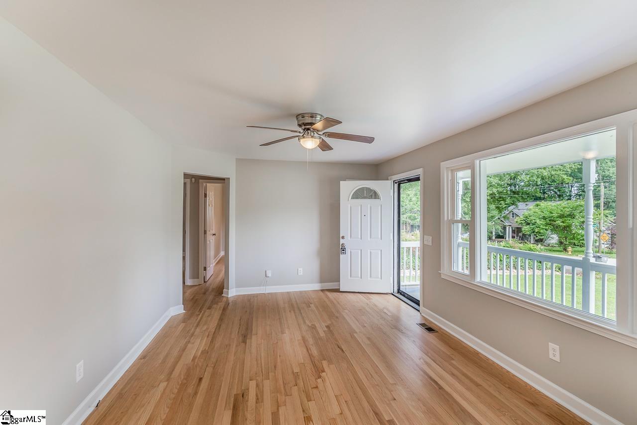 109 Edgewood Drive Greenville, SC 29605