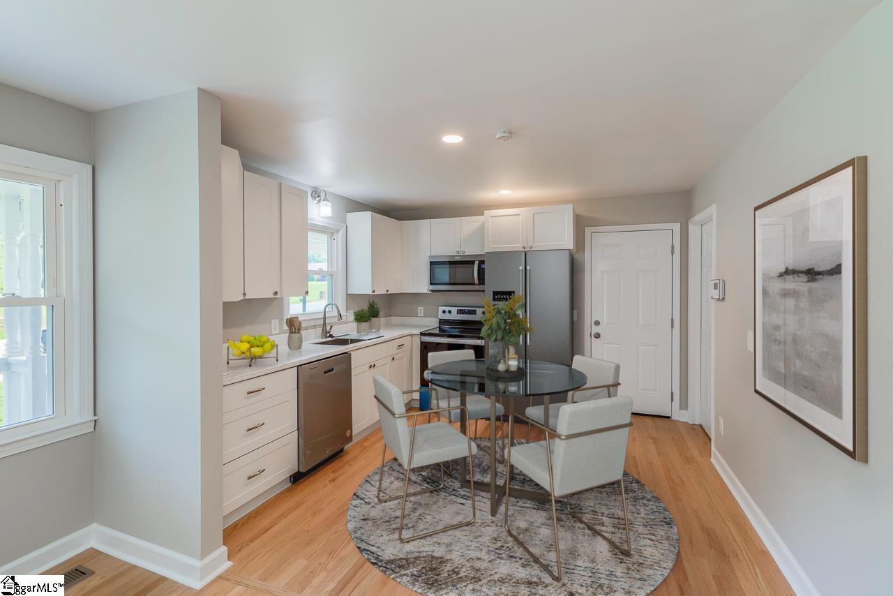 109 Edgewood Drive Greenville, SC 29605