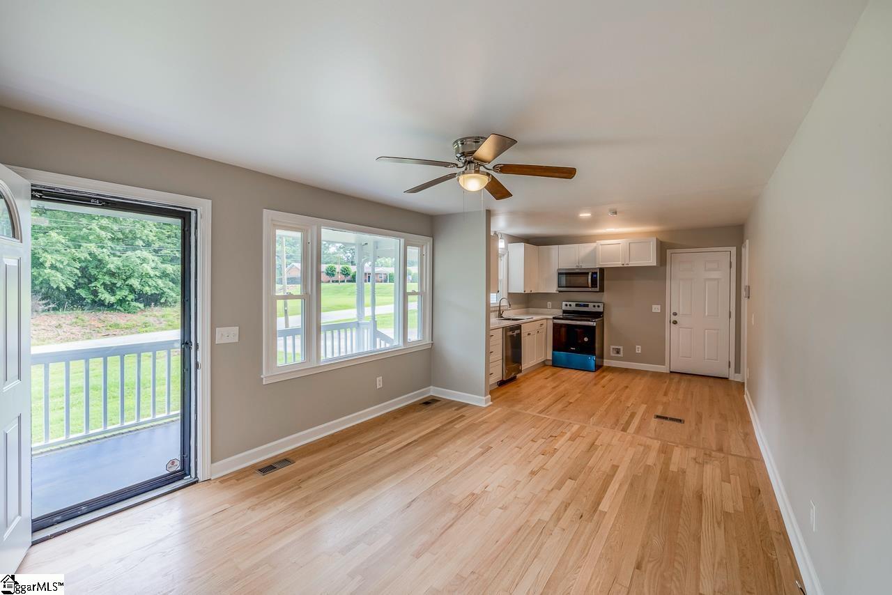 109 Edgewood Drive Greenville, SC 29605