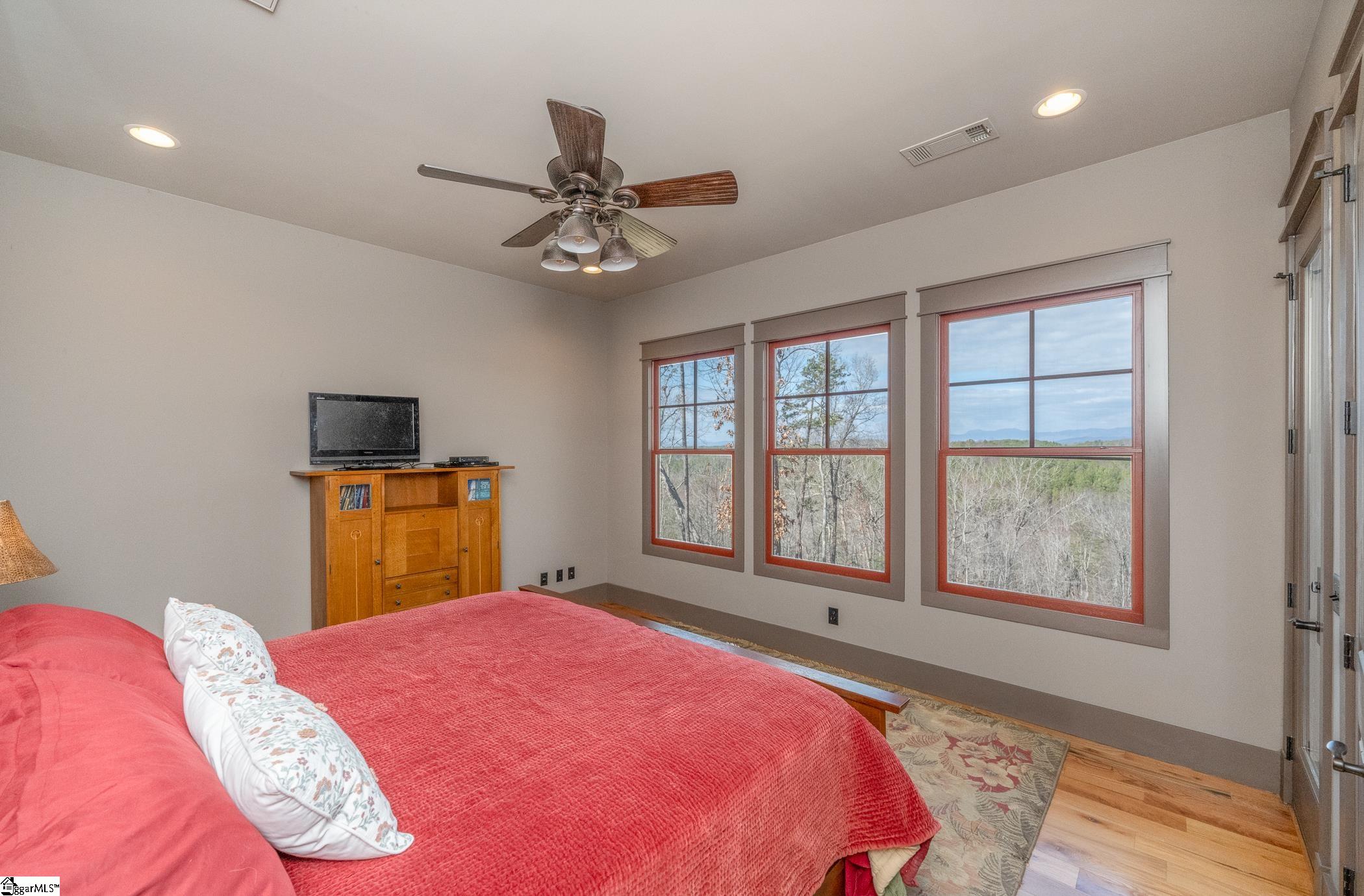 134 Ellenburg Creek Road Sunset, SC 29685