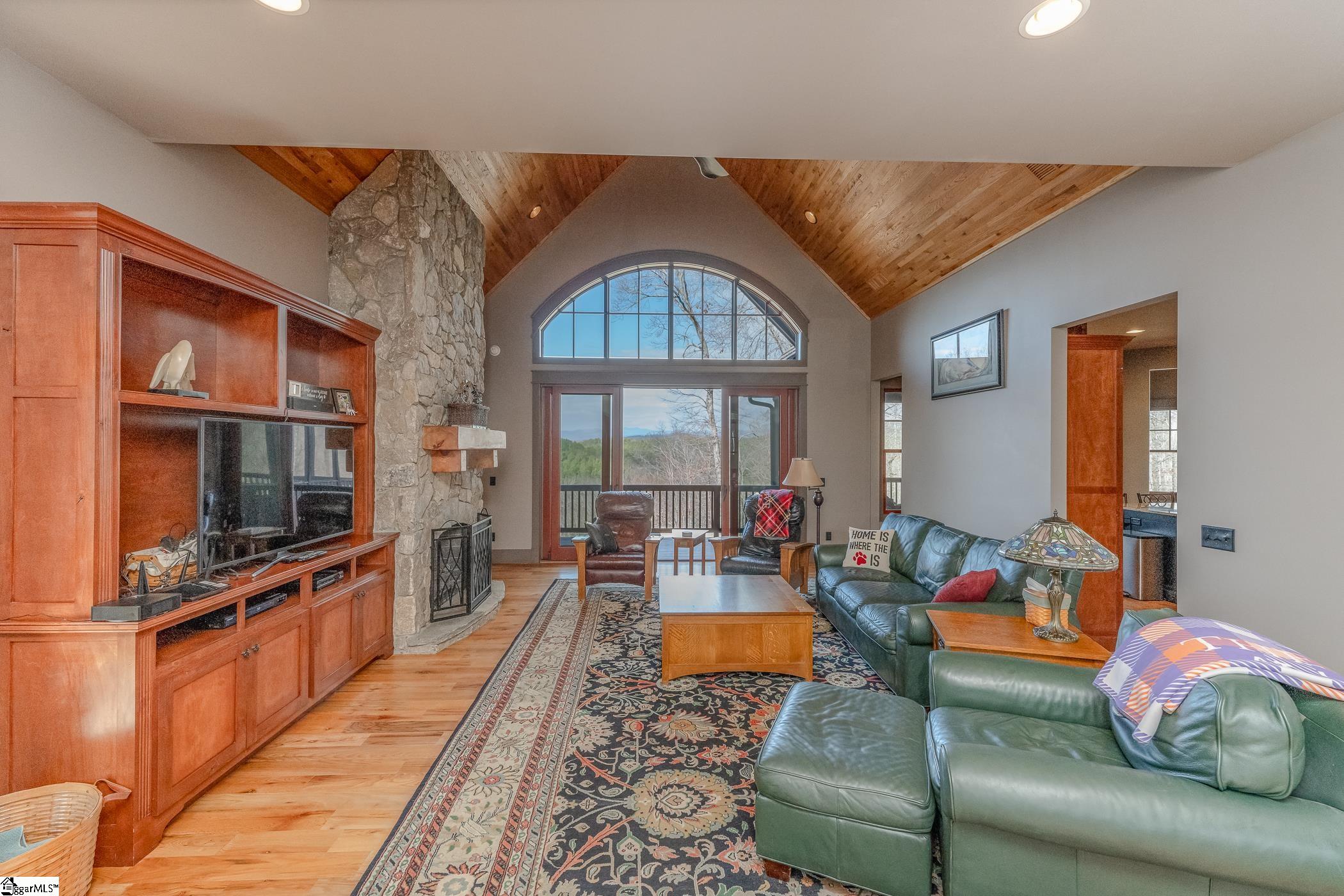 134 Ellenburg Creek Road Sunset, SC 29685