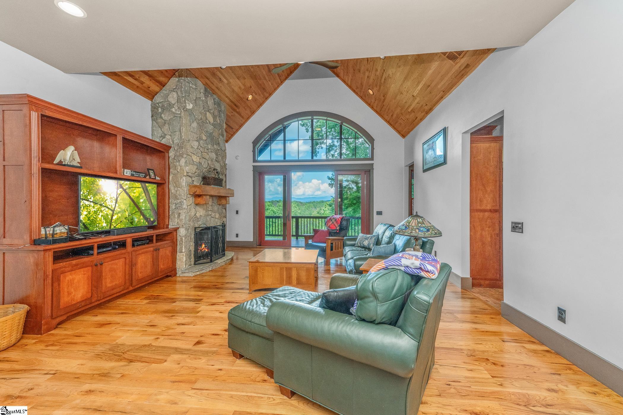 134 Ellenburg Creek Road Sunset, SC 29685