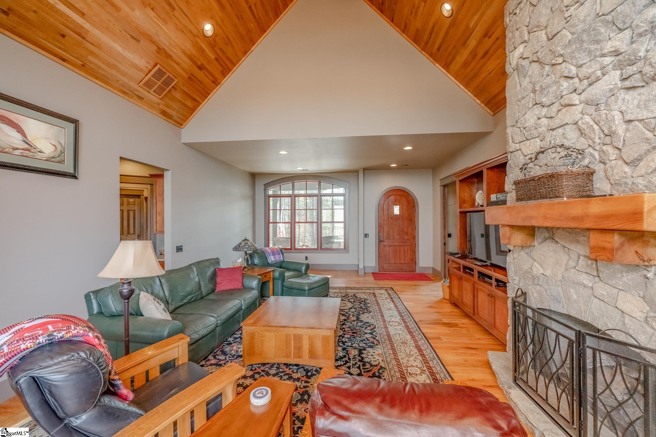 134 Ellenburg Creek Road Sunset, SC 29685