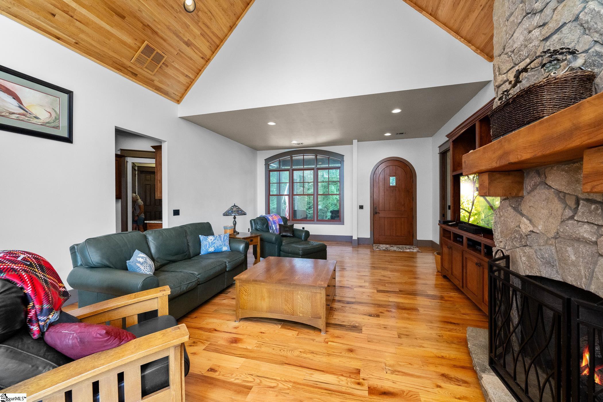 134 Ellenburg Creek Road Sunset, SC 29685