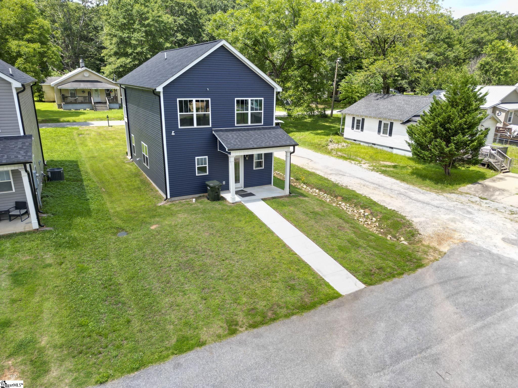 412 Grant Street Easley, SC 29640