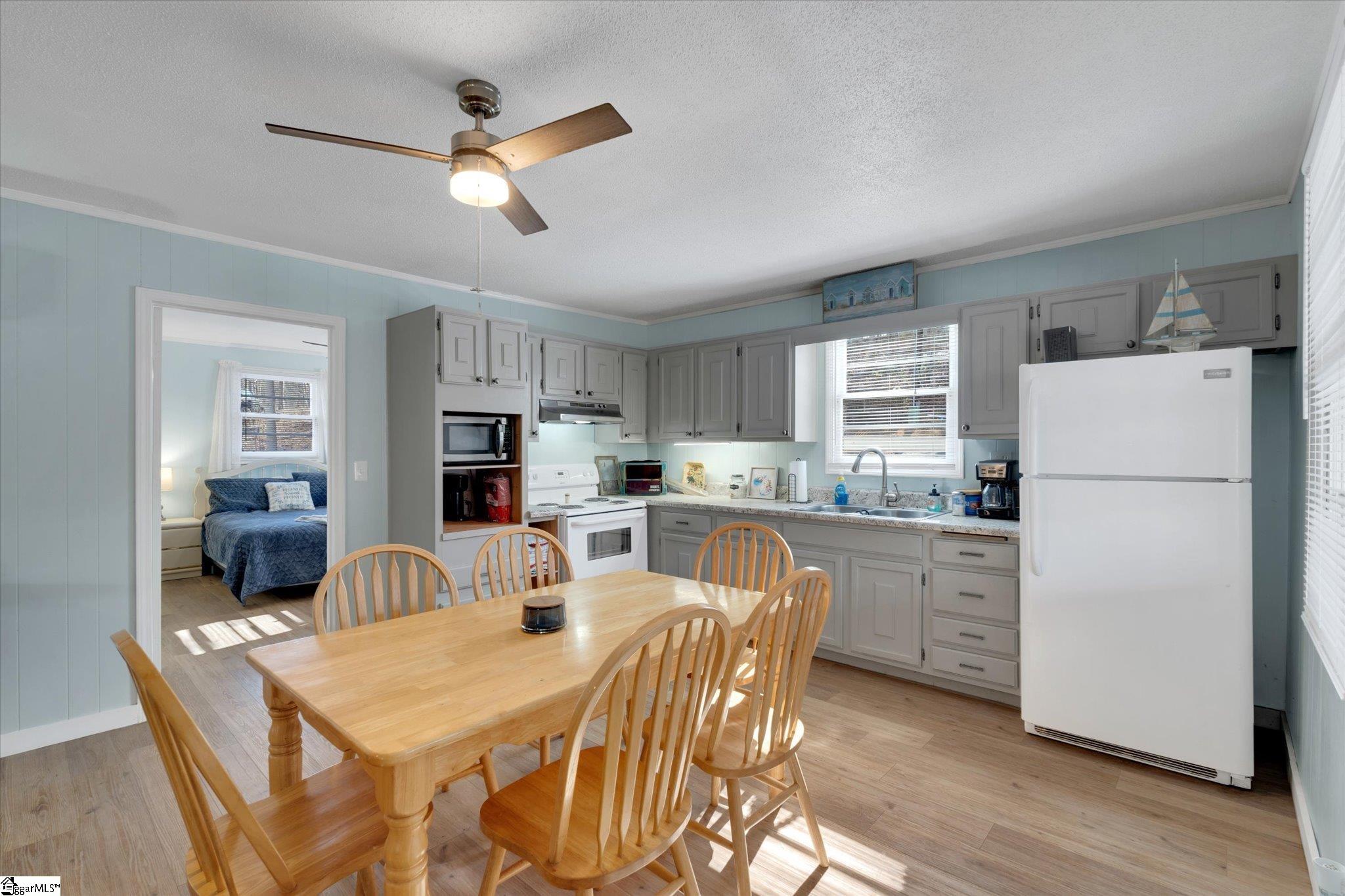 124-130 S Port Bass Drive Fair Play, SC 29643