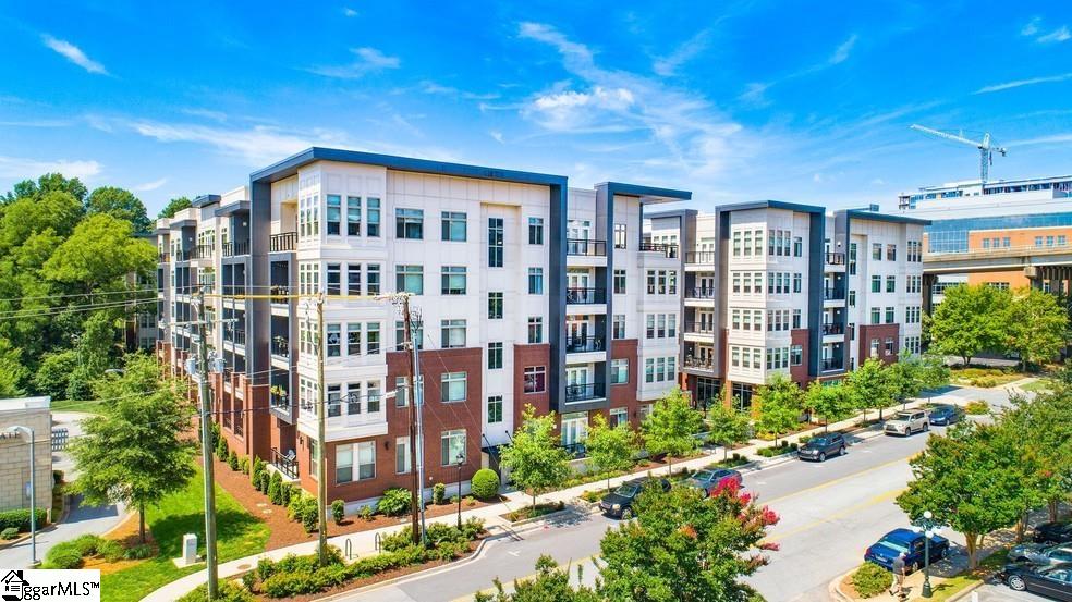 212 E Broad Street Greenville, SC 29601
