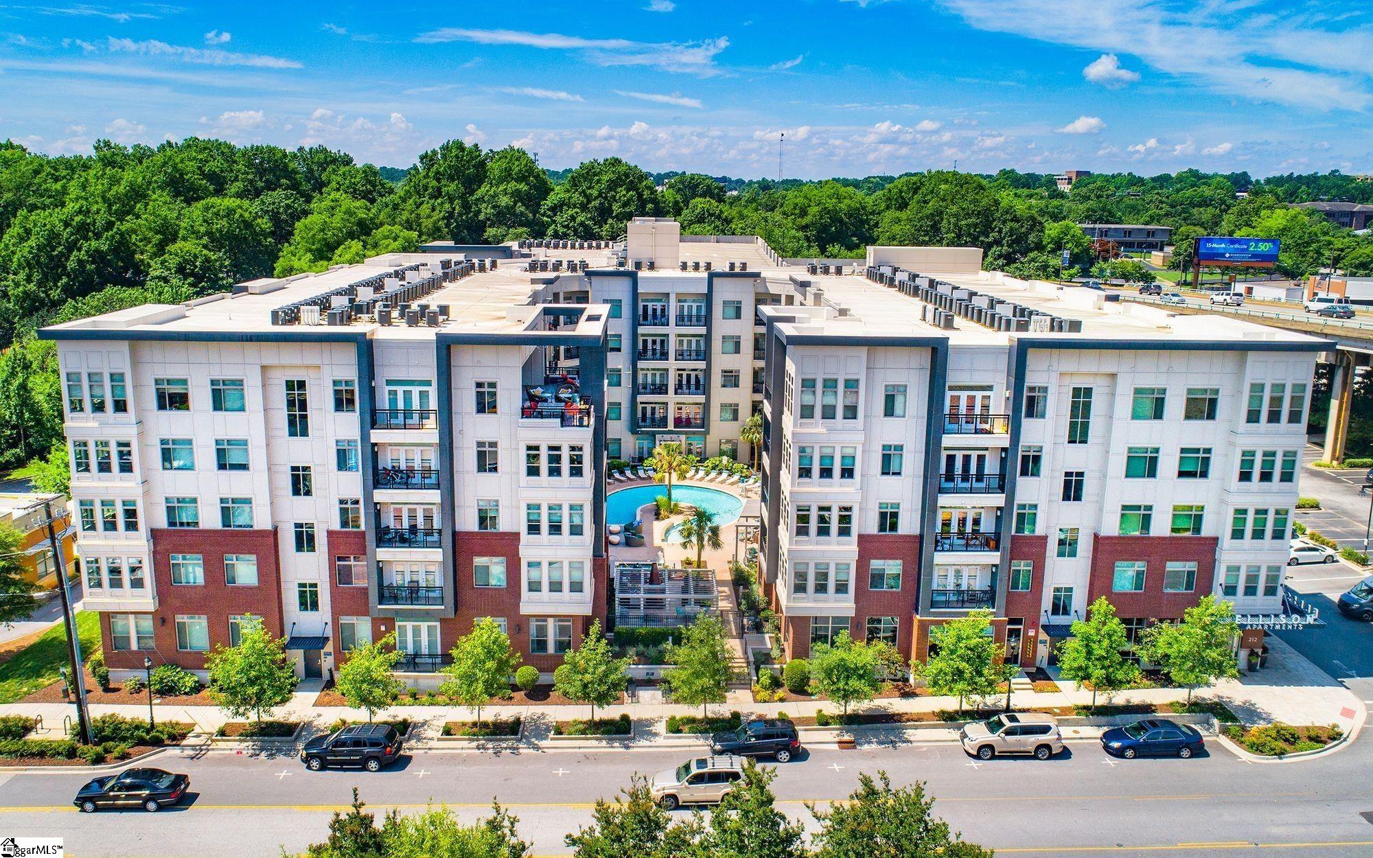212 E Broad Street Greenville, SC 29601