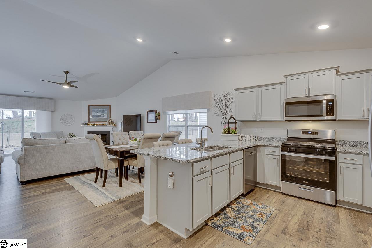 727 Wolverine Lane Woodruff, SC 29388