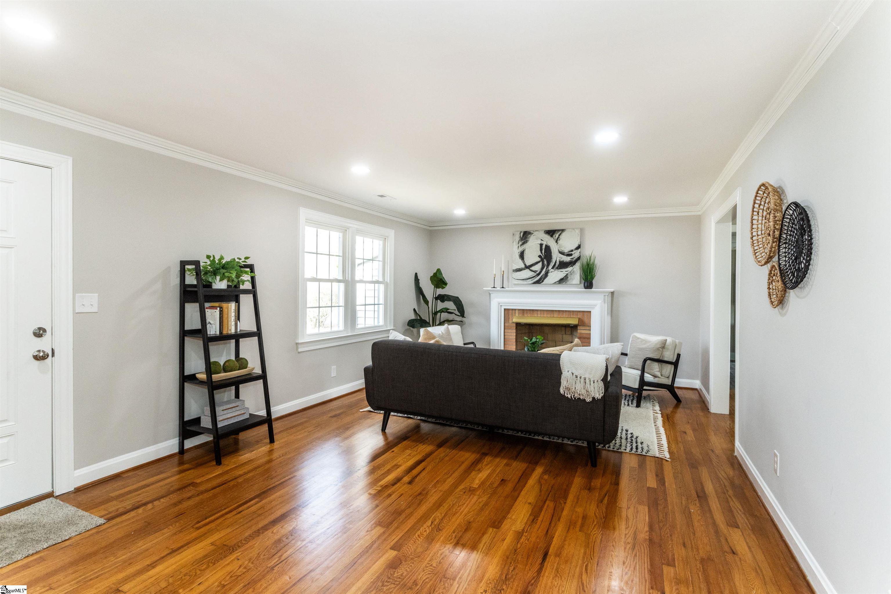 107 Chasta Avenue Greenville, SC 29615