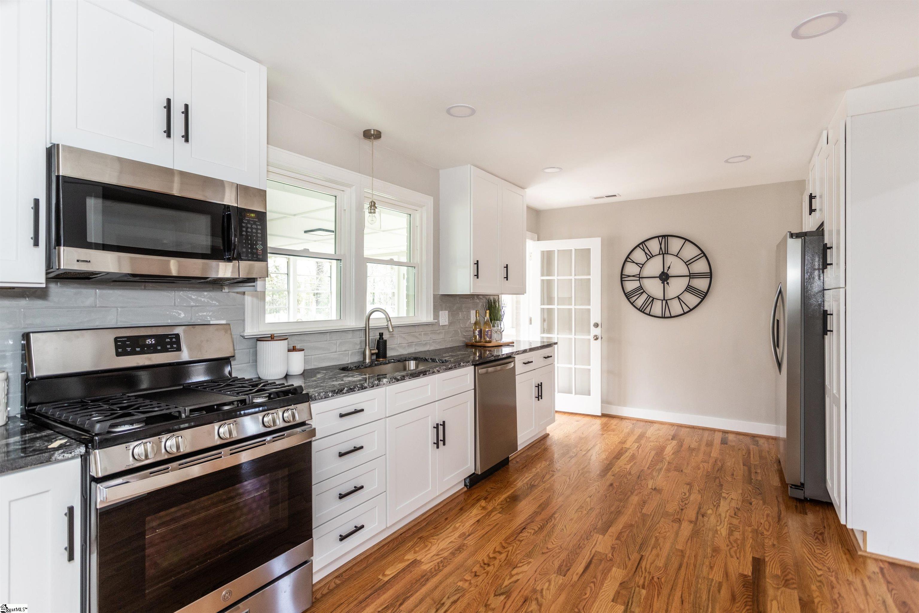 107 Chasta Avenue Greenville, SC 29615