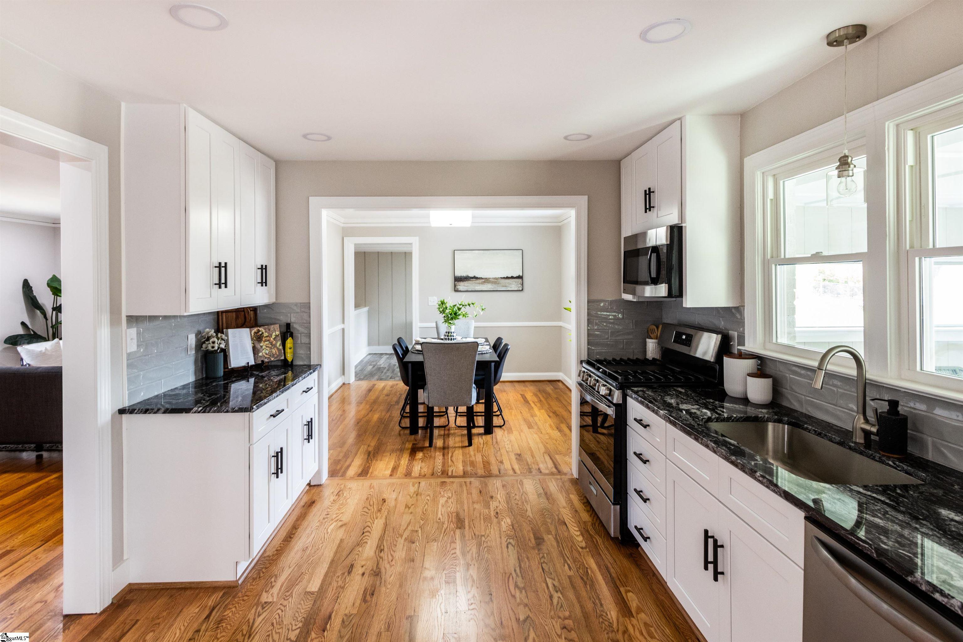 107 Chasta Avenue Greenville, SC 29615