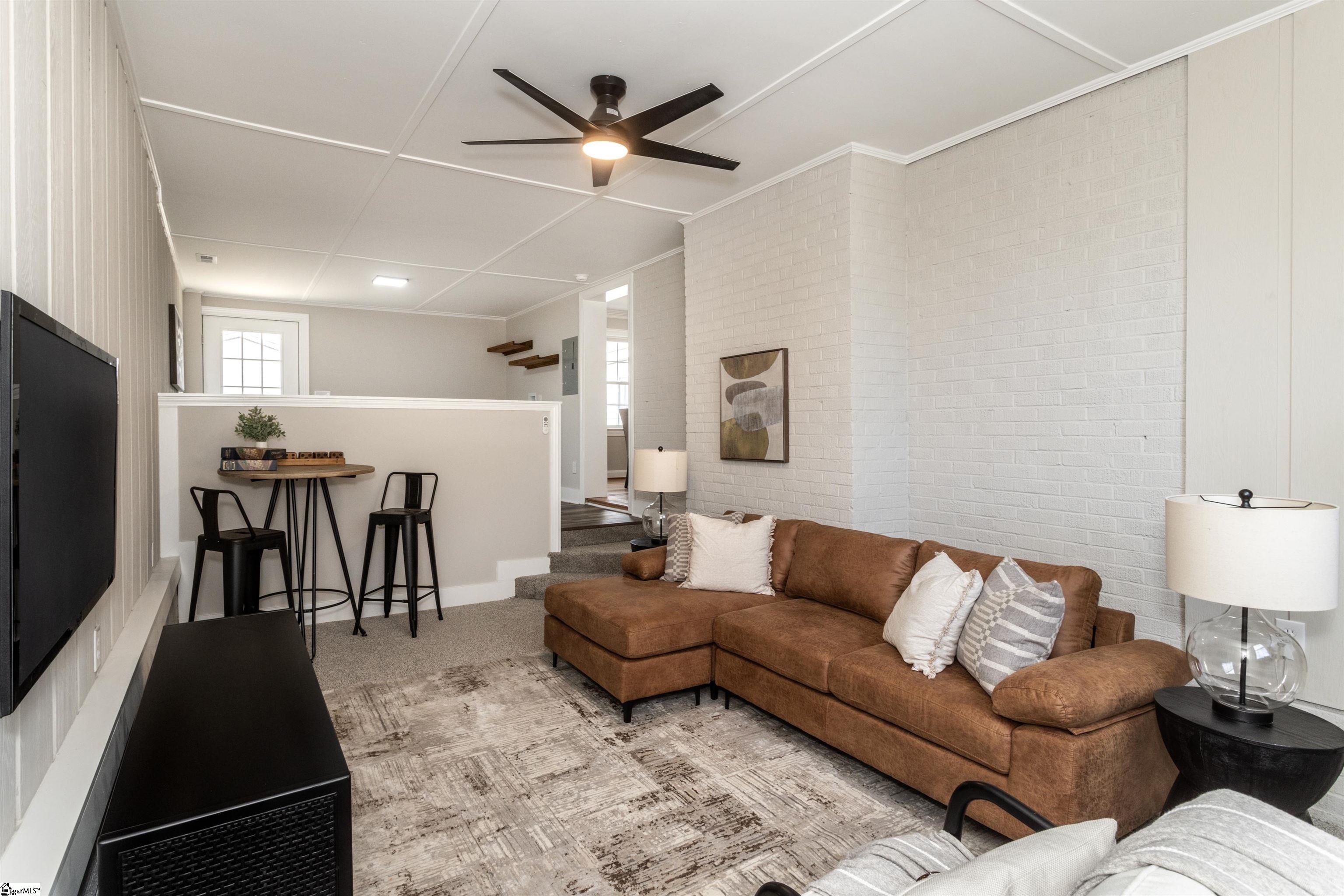 107 Chasta Avenue Greenville, SC 29615