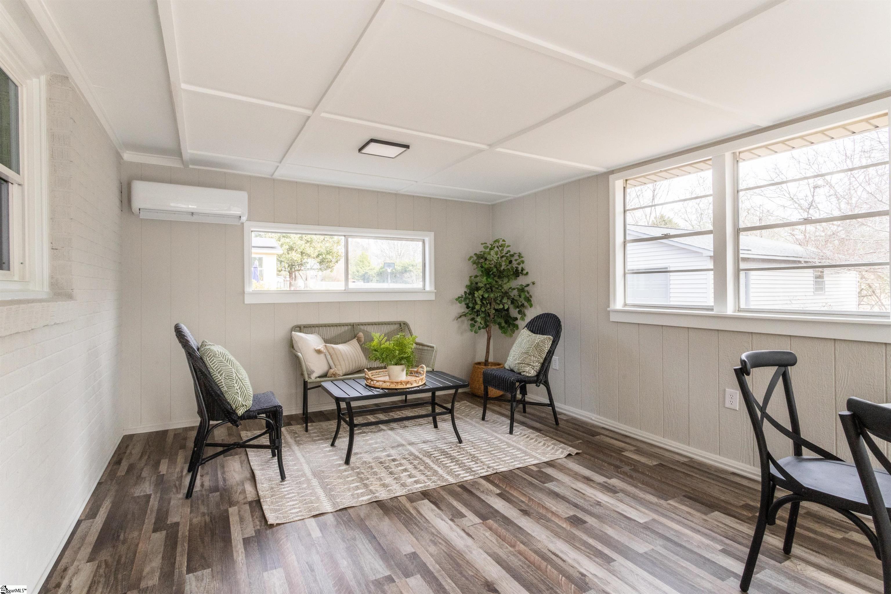 107 Chasta Avenue Greenville, SC 29615