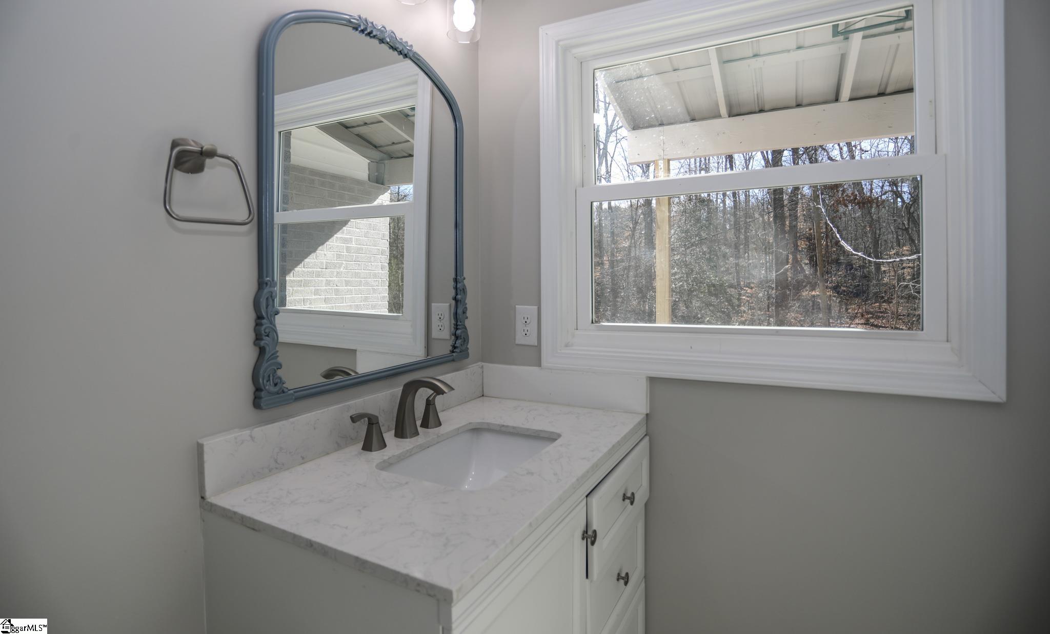 94 Bruce Road Greenville, SC 29605