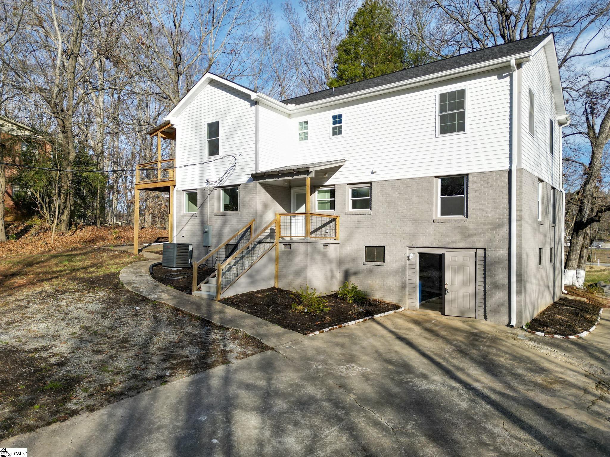 94 Bruce Road Greenville, SC 29605