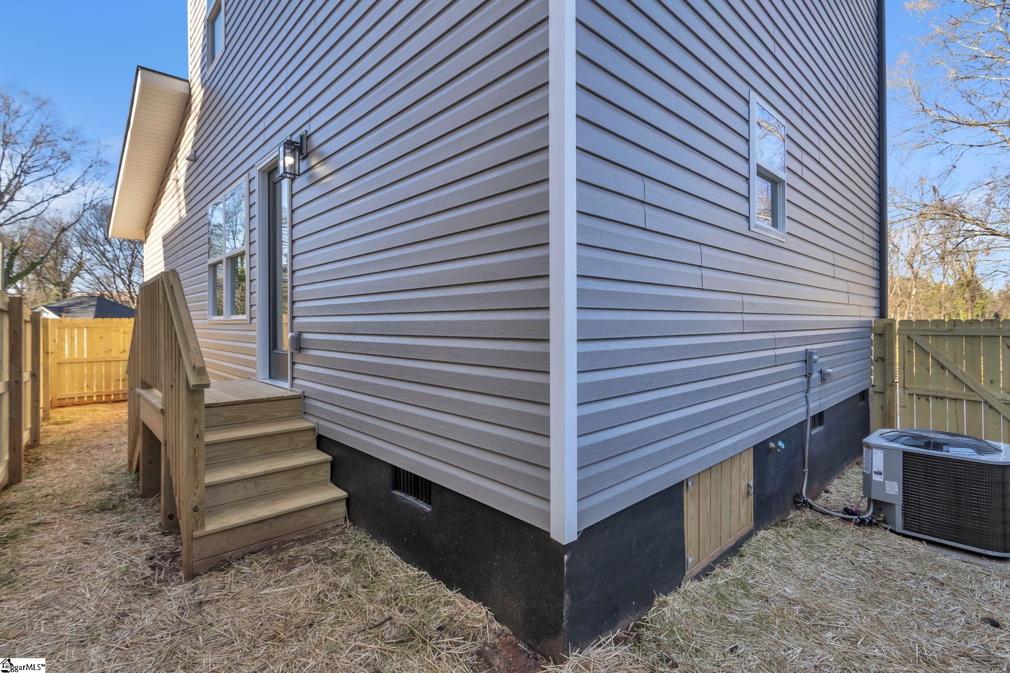 205A Blackwood Street Greenville, SC 29611
