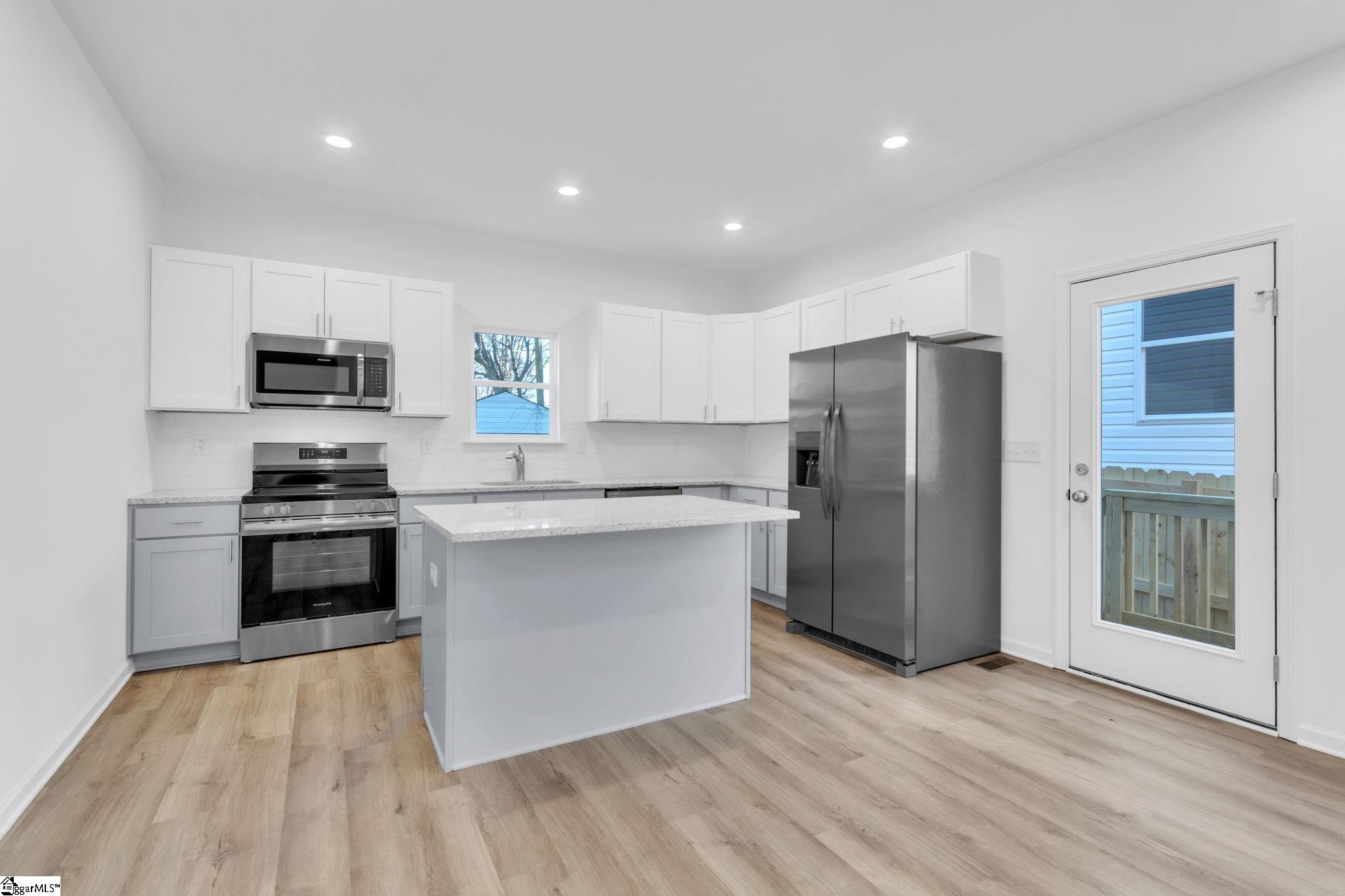 205A Blackwood Street Greenville, SC 29611
