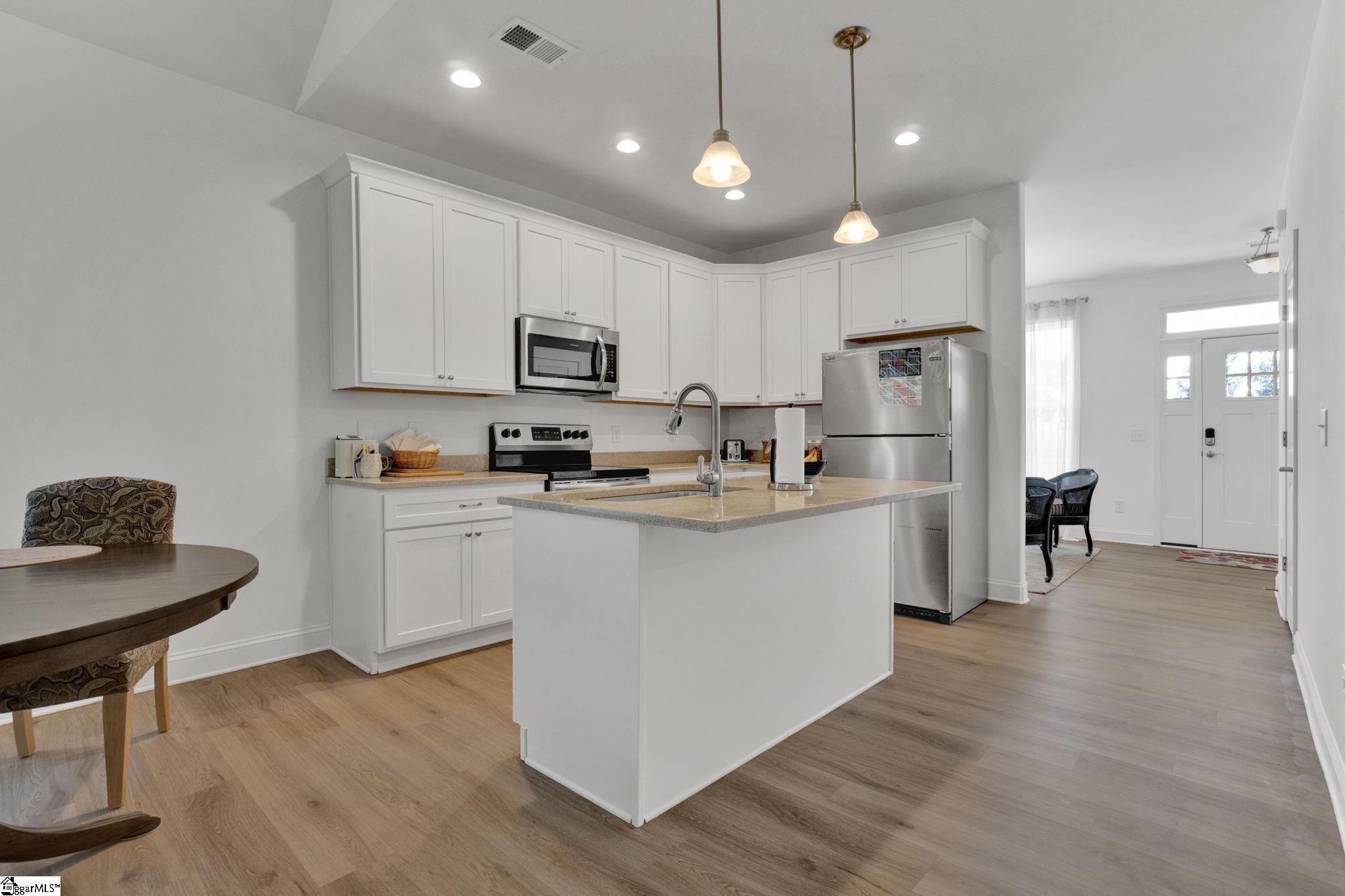 2297 Davenport Court Moore, SC 29369-8706