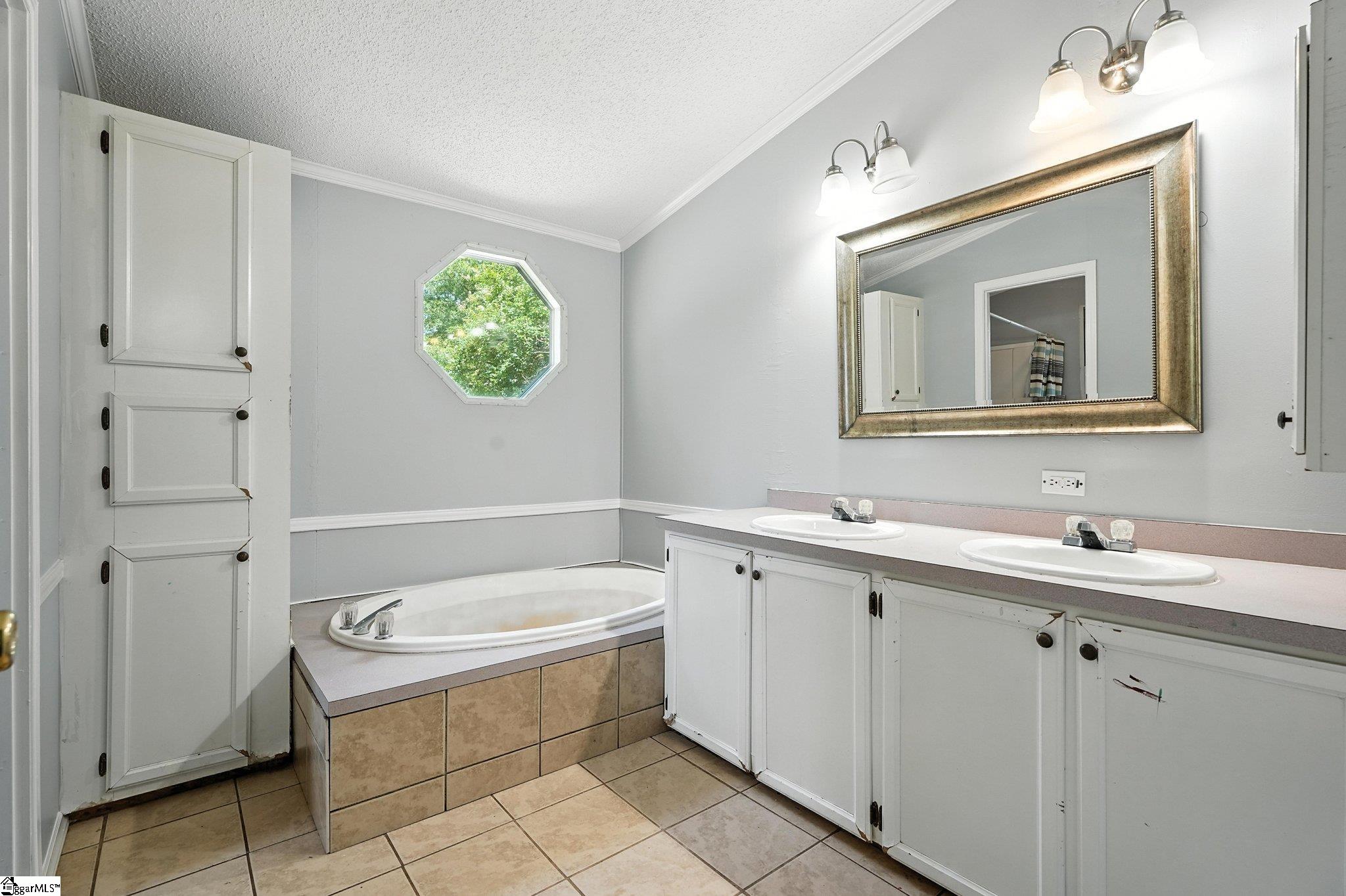 4 Broken Past Court Simpsonville, SC 29680