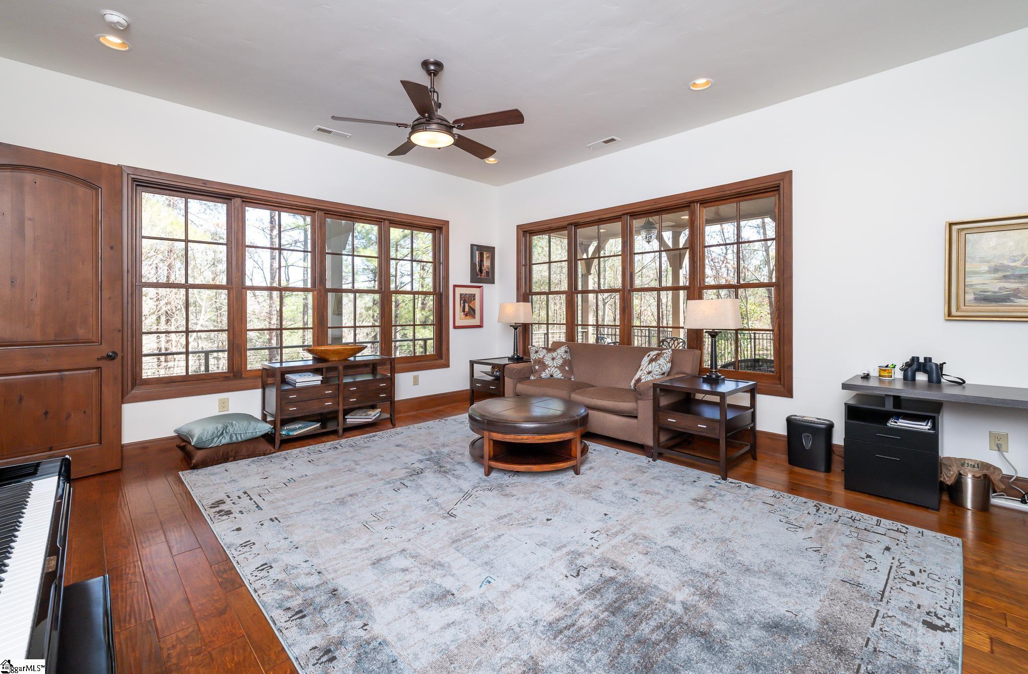 215 Long Ridge Road Sunset, SC 29685
