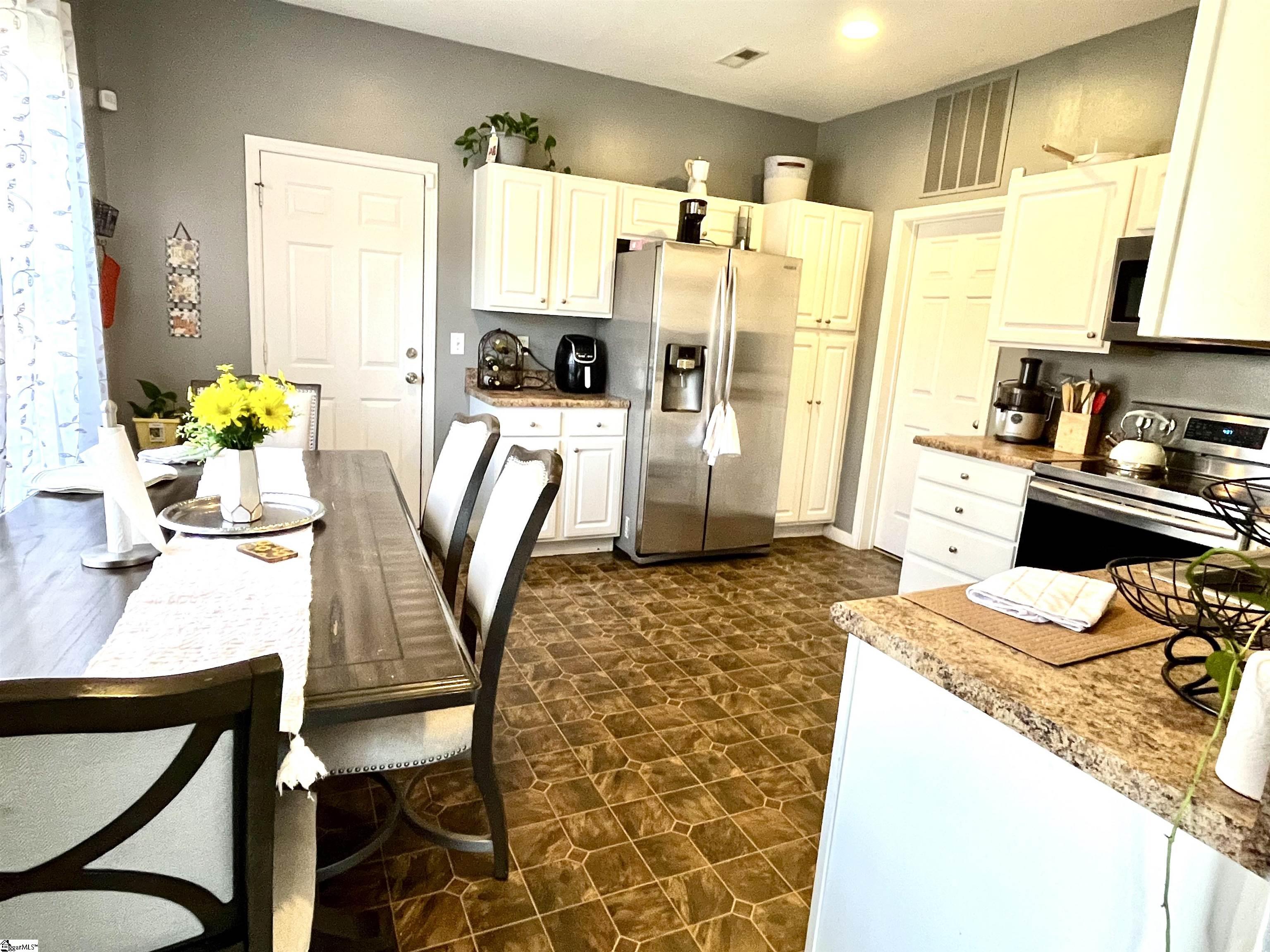 19 Juneau Court Greenville, SC 29605-6070