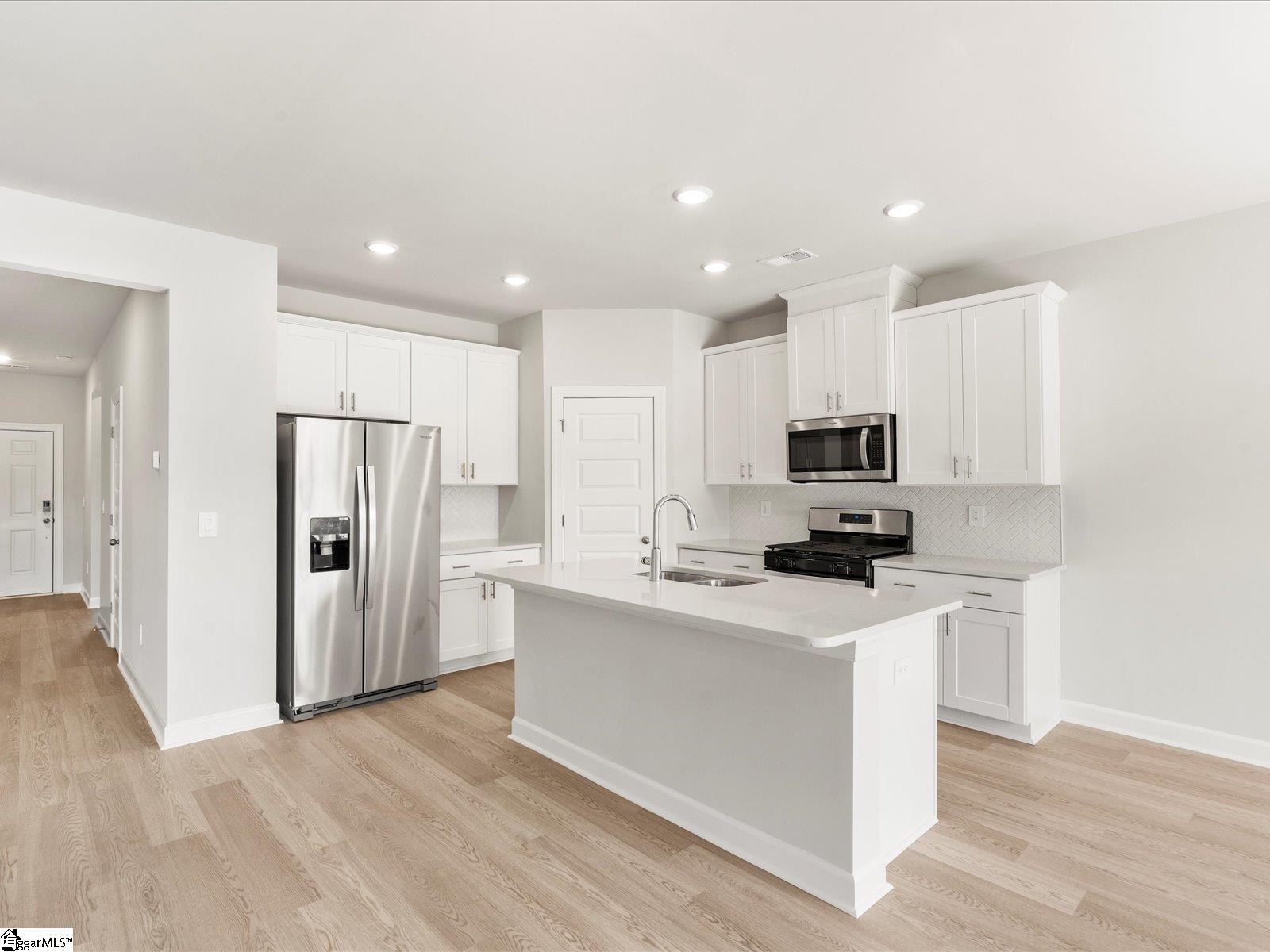 1648 Erindale Drive Wellford, SC 29385