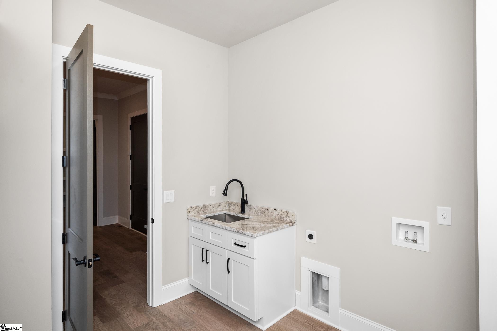 711 Hemlock Court Salem, SC 29676