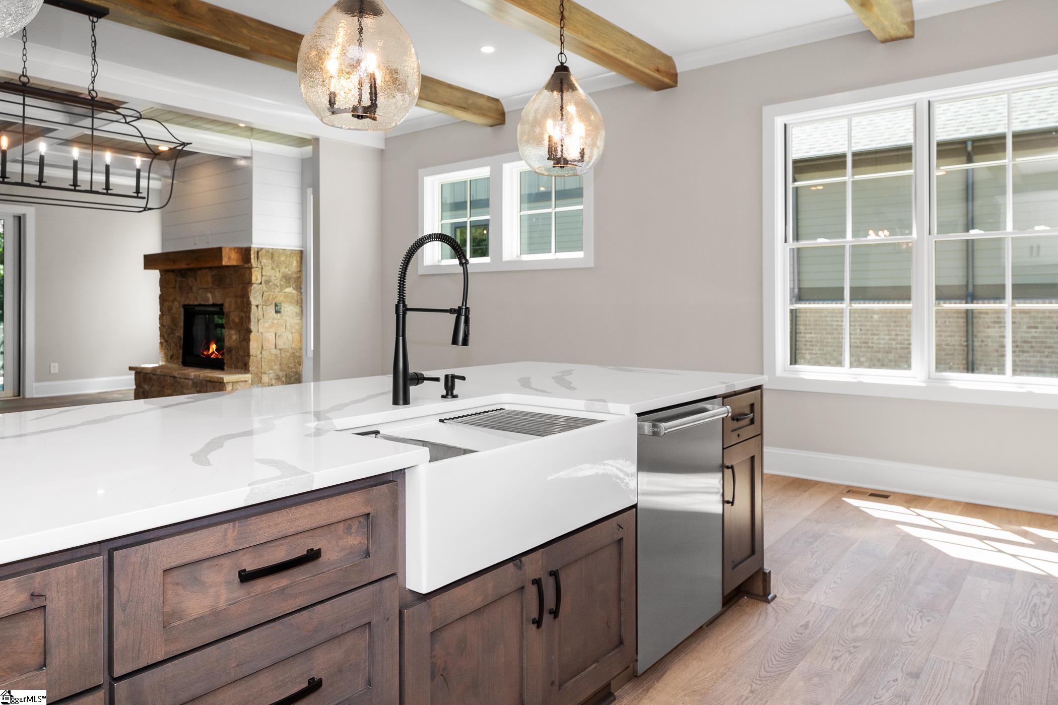 711 Hemlock Court Salem, SC 29676