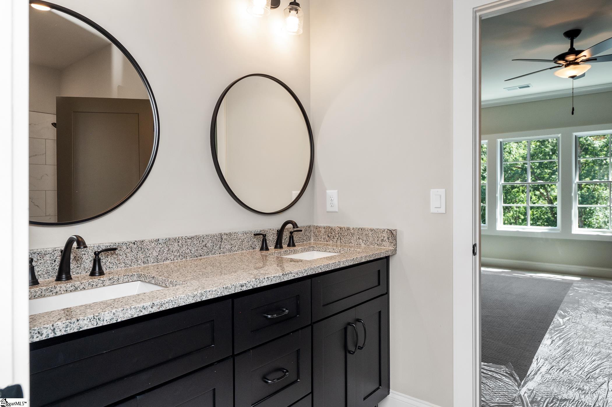 711 Hemlock Court Salem, SC 29676