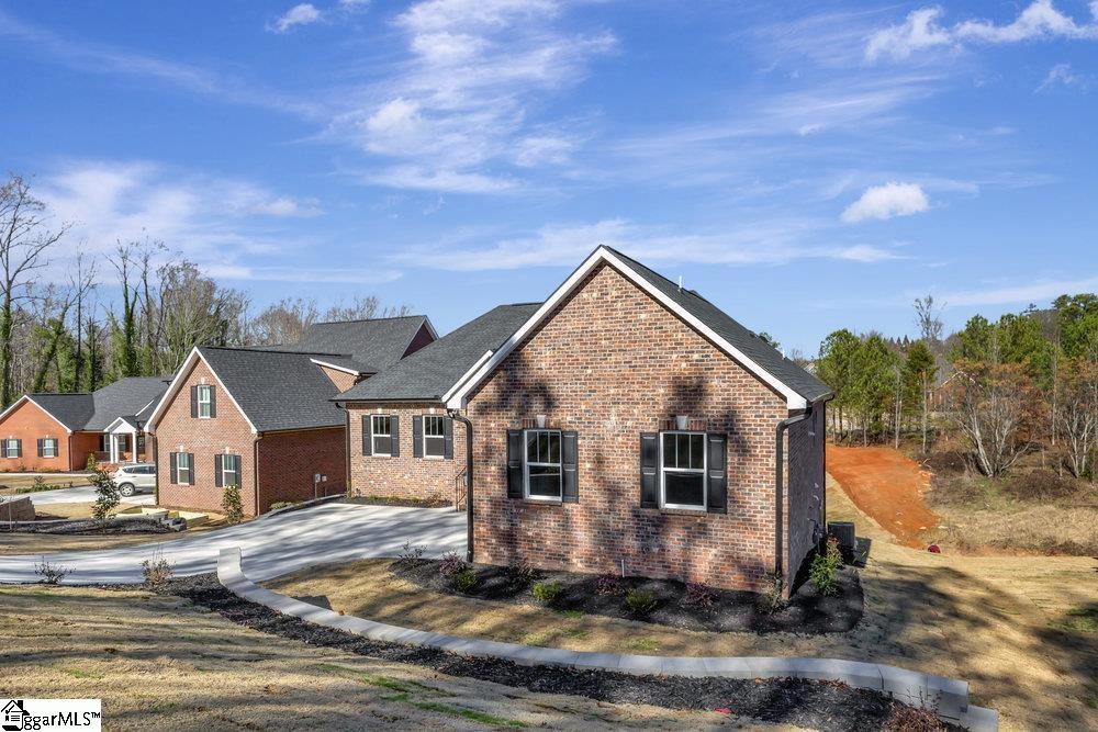 120 Bonaire Point Anderson, SC 29621