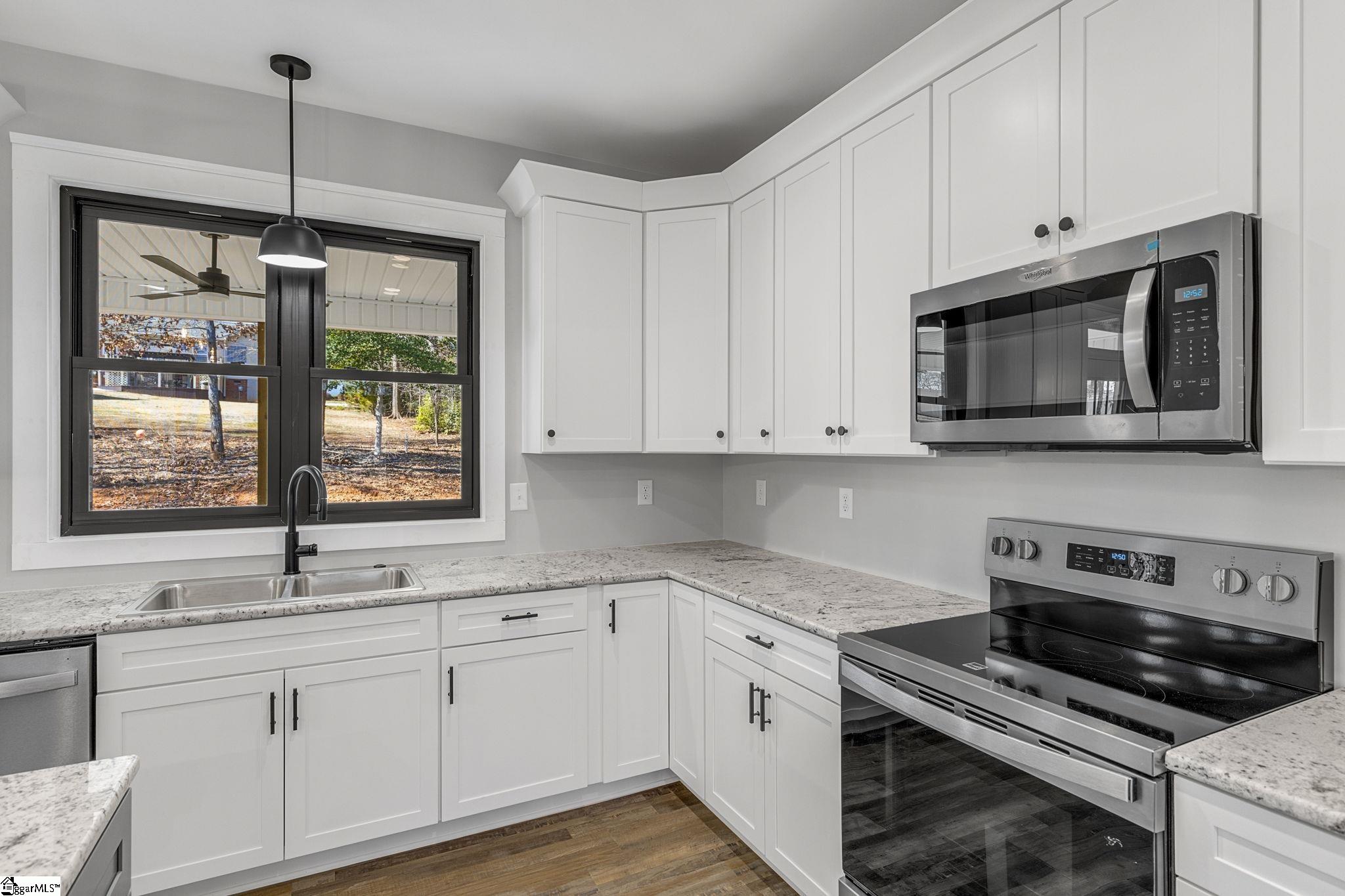 107 Bentwood Lane Pickens, SC 29671
