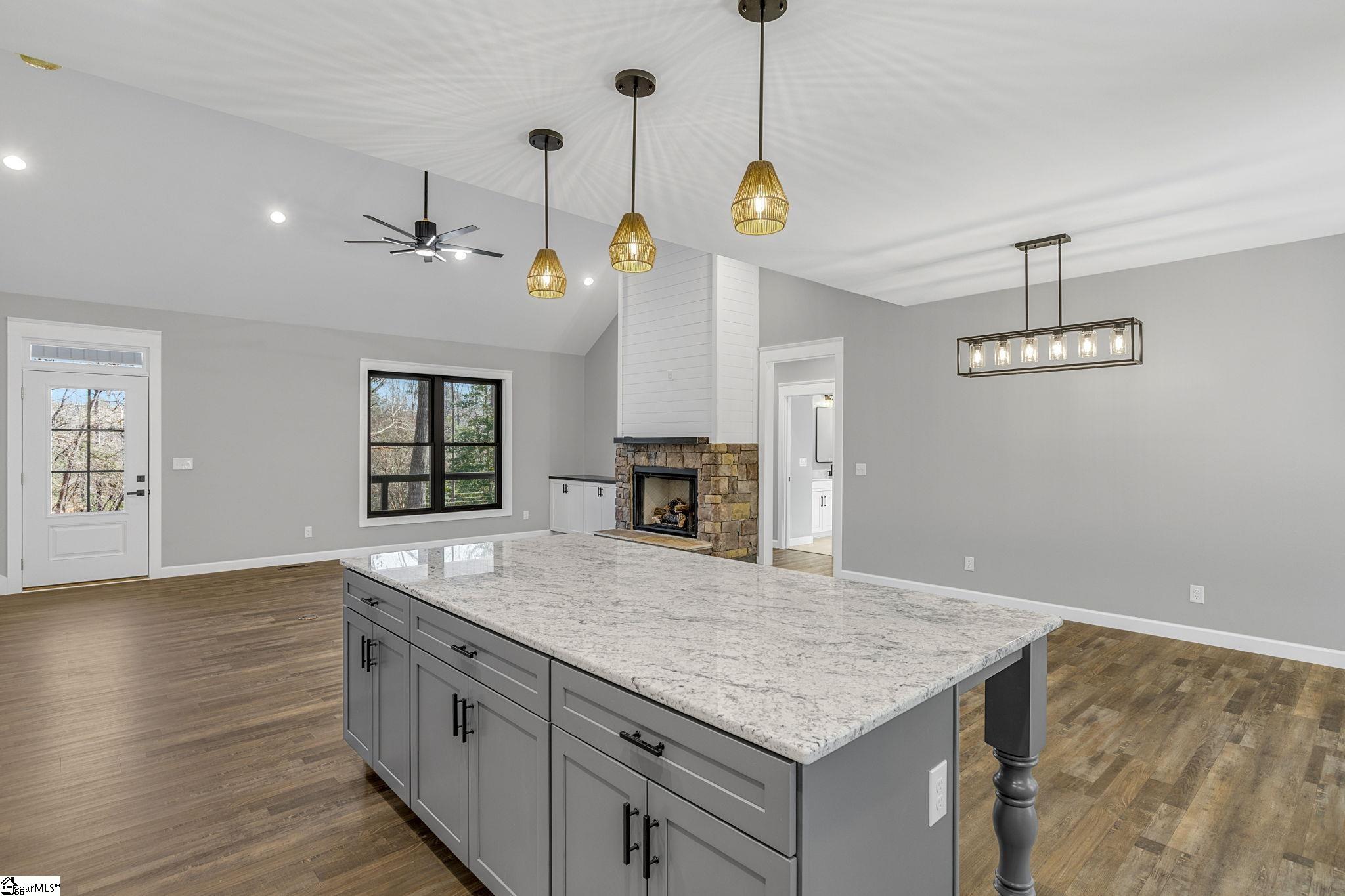 107 Bentwood Lane Pickens, SC 29671