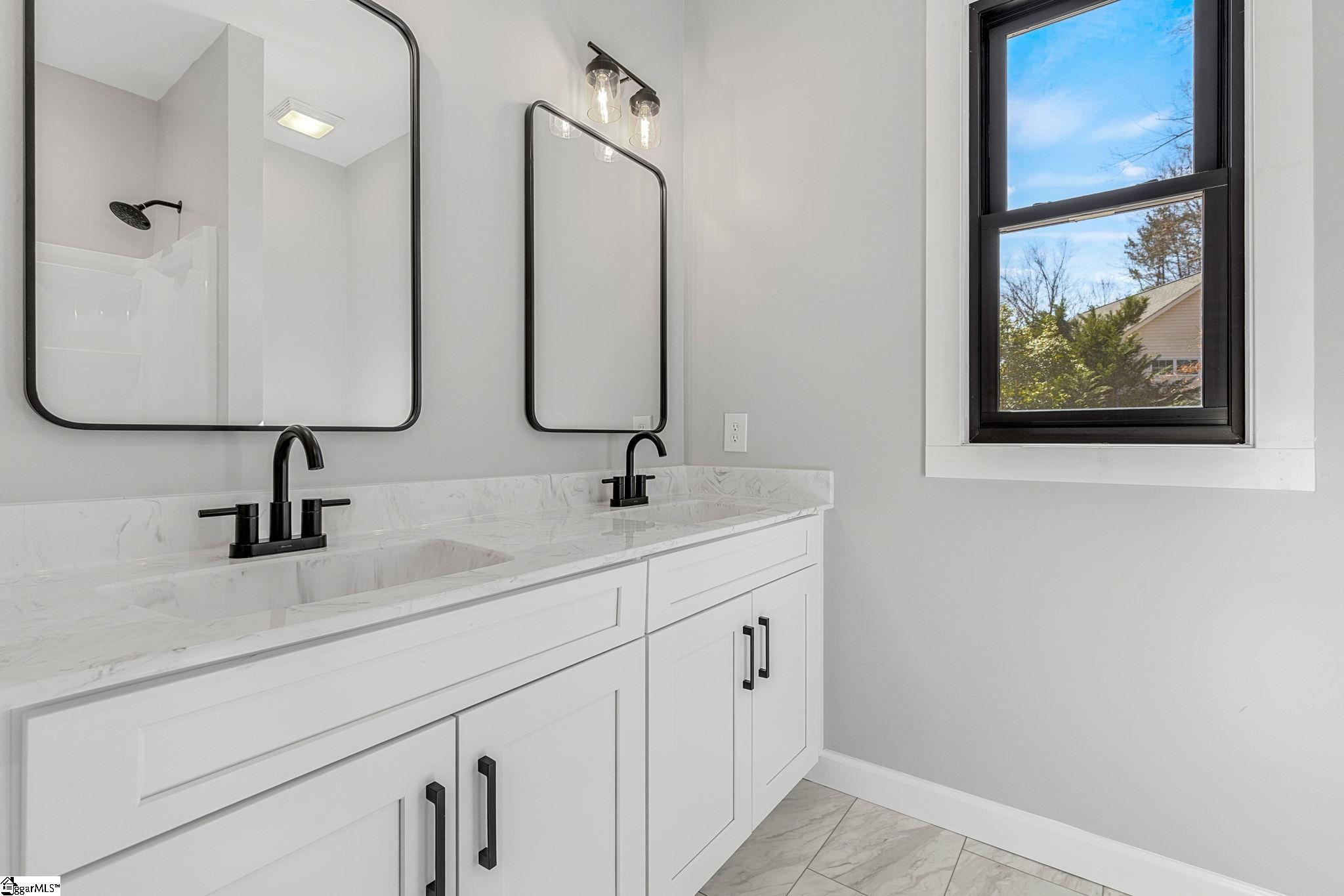 107 Bentwood Lane Pickens, SC 29671