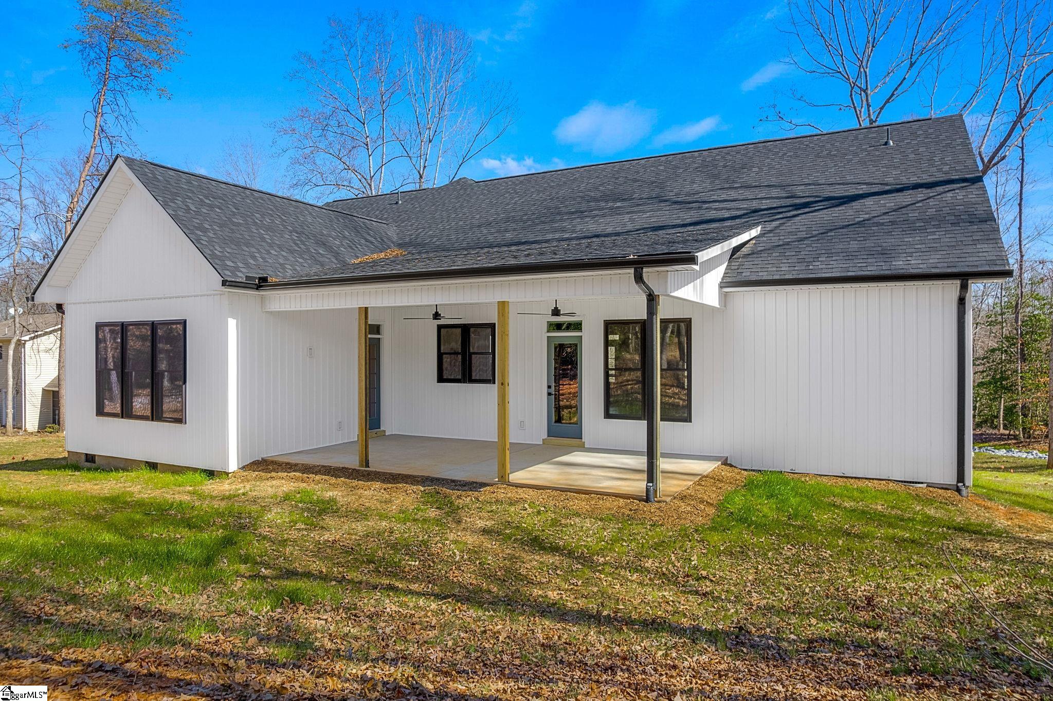 107 Bentwood Lane Pickens, SC 29671