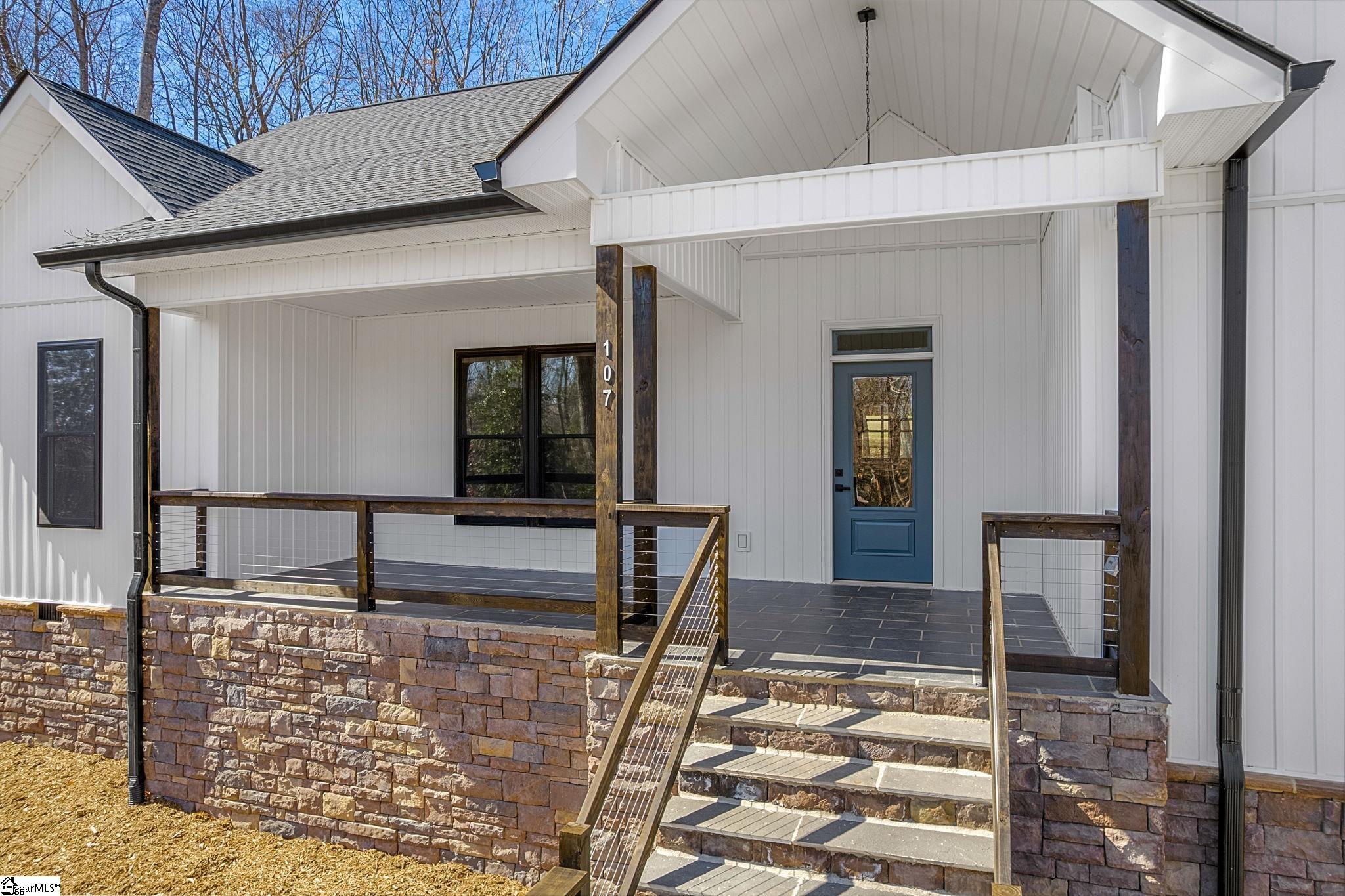 107 Bentwood Lane Pickens, SC 29671