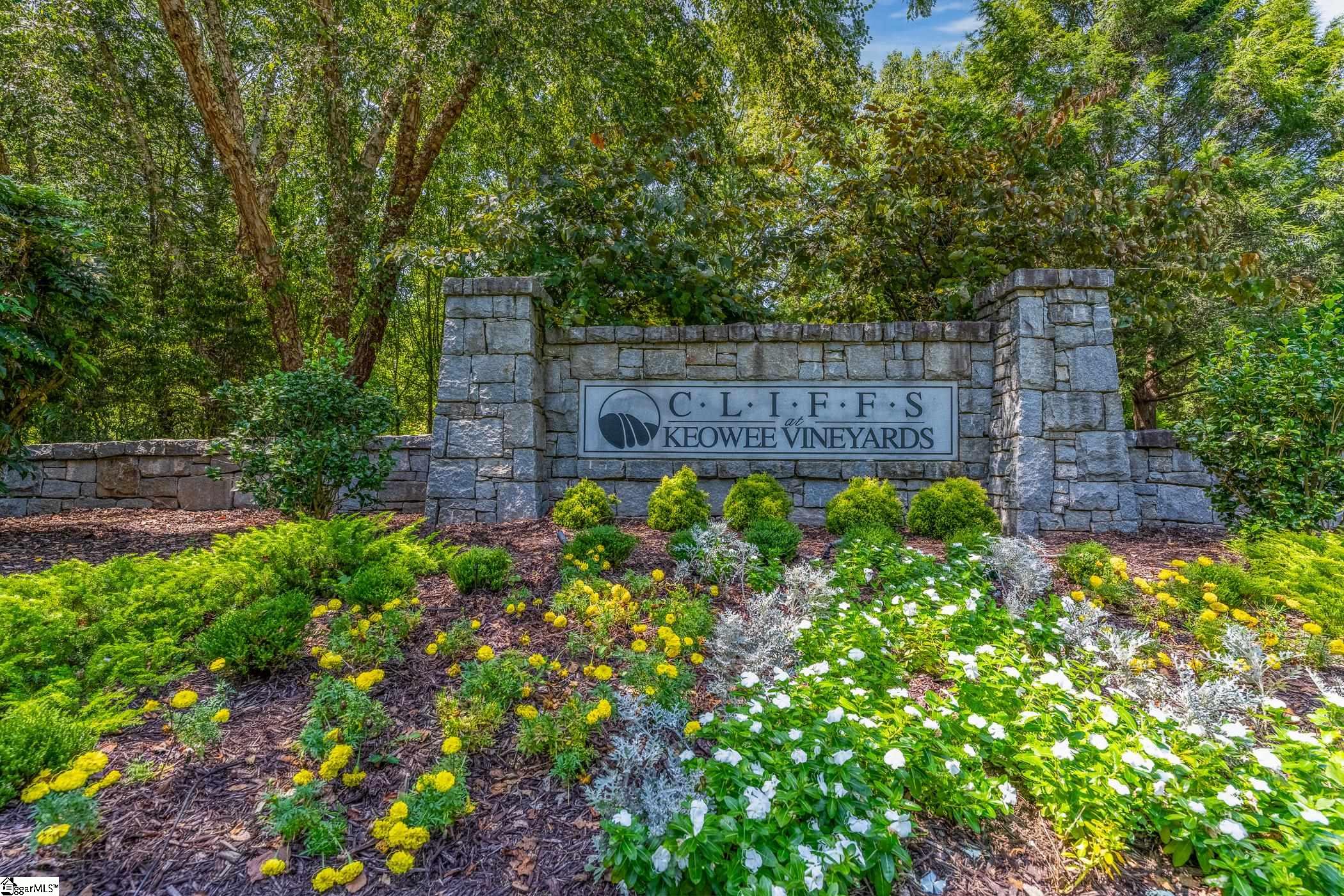111 Sweetshrub Way Sunset, SC 29685