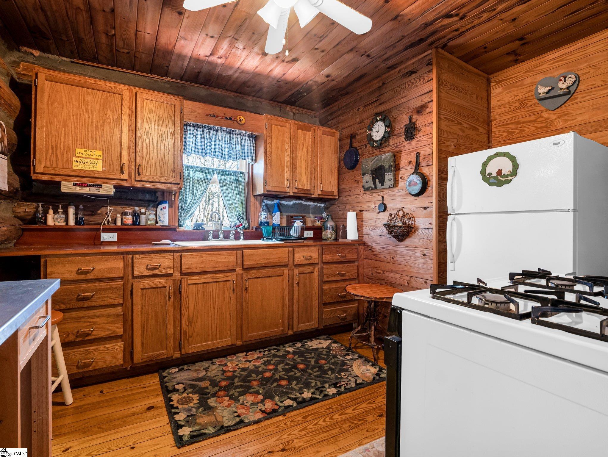 229 Wetherbee Lane Sunset, SC 29685