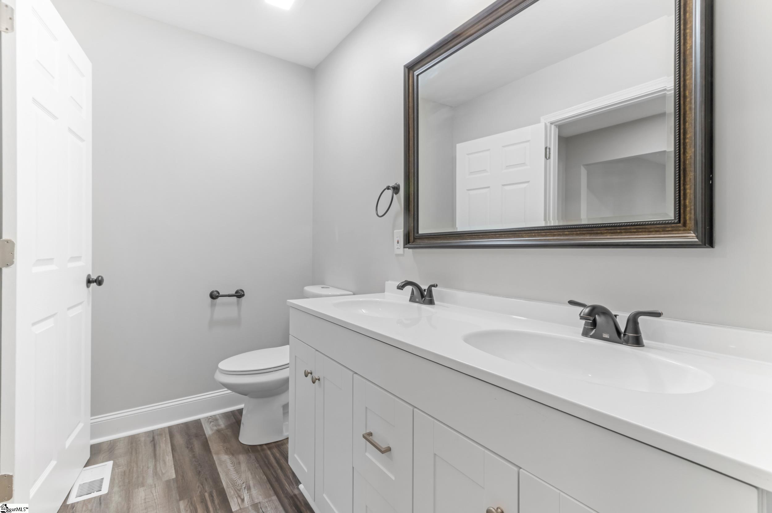 340 W Peachtree Street Woodruff, SC 29388
