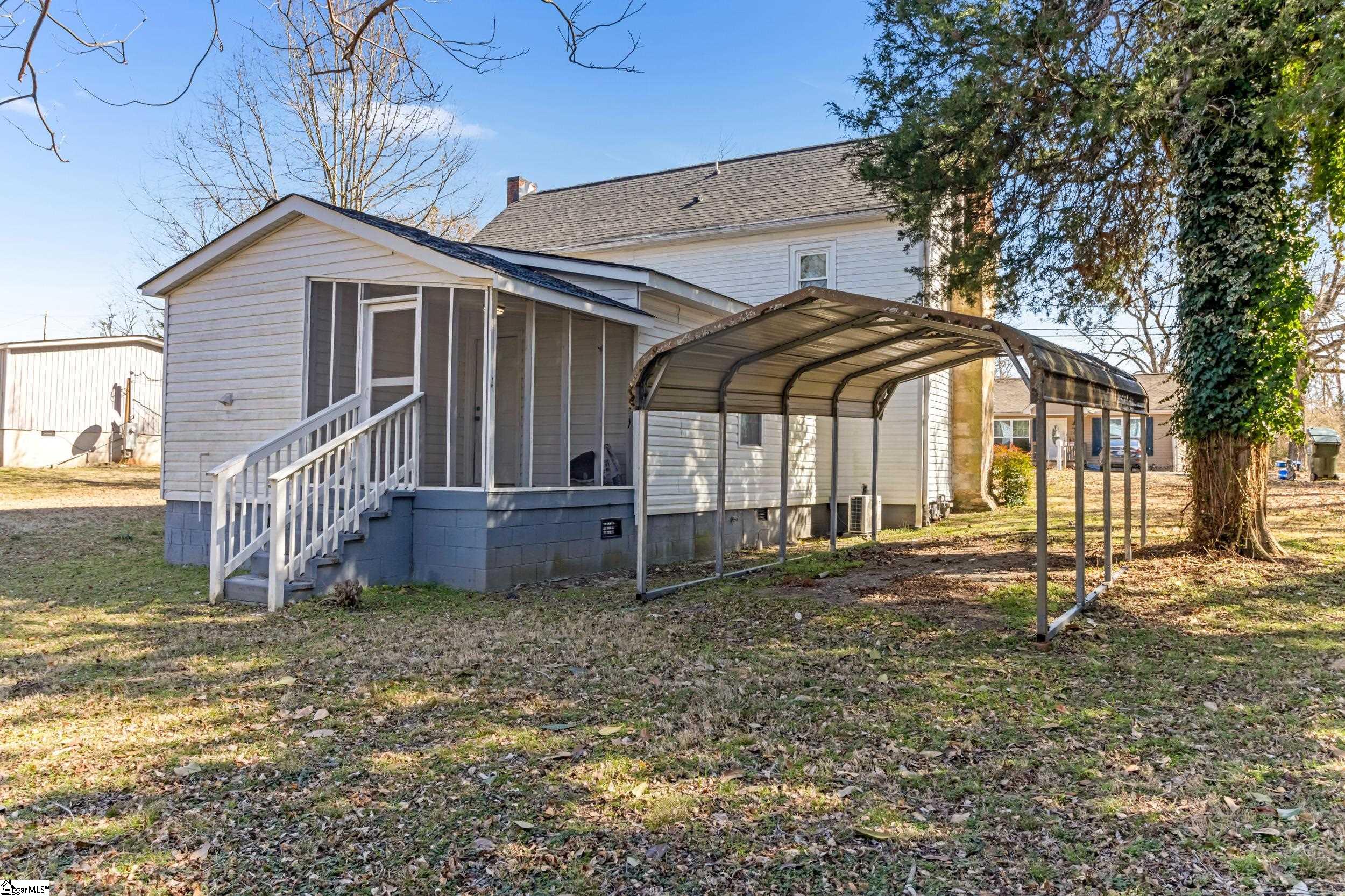 340 W Peachtree Street Woodruff, SC 29388