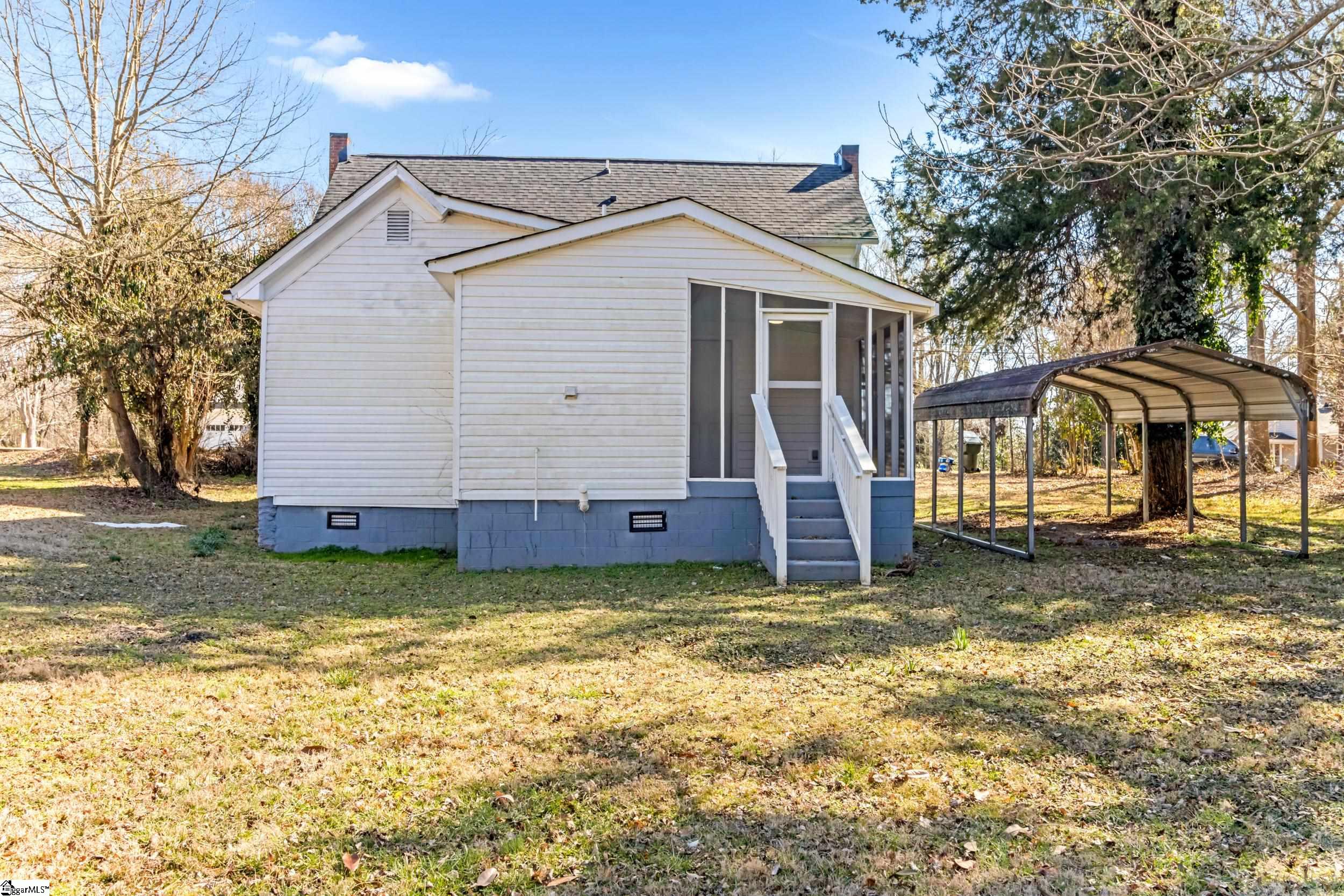 340 W Peachtree Street Woodruff, SC 29388
